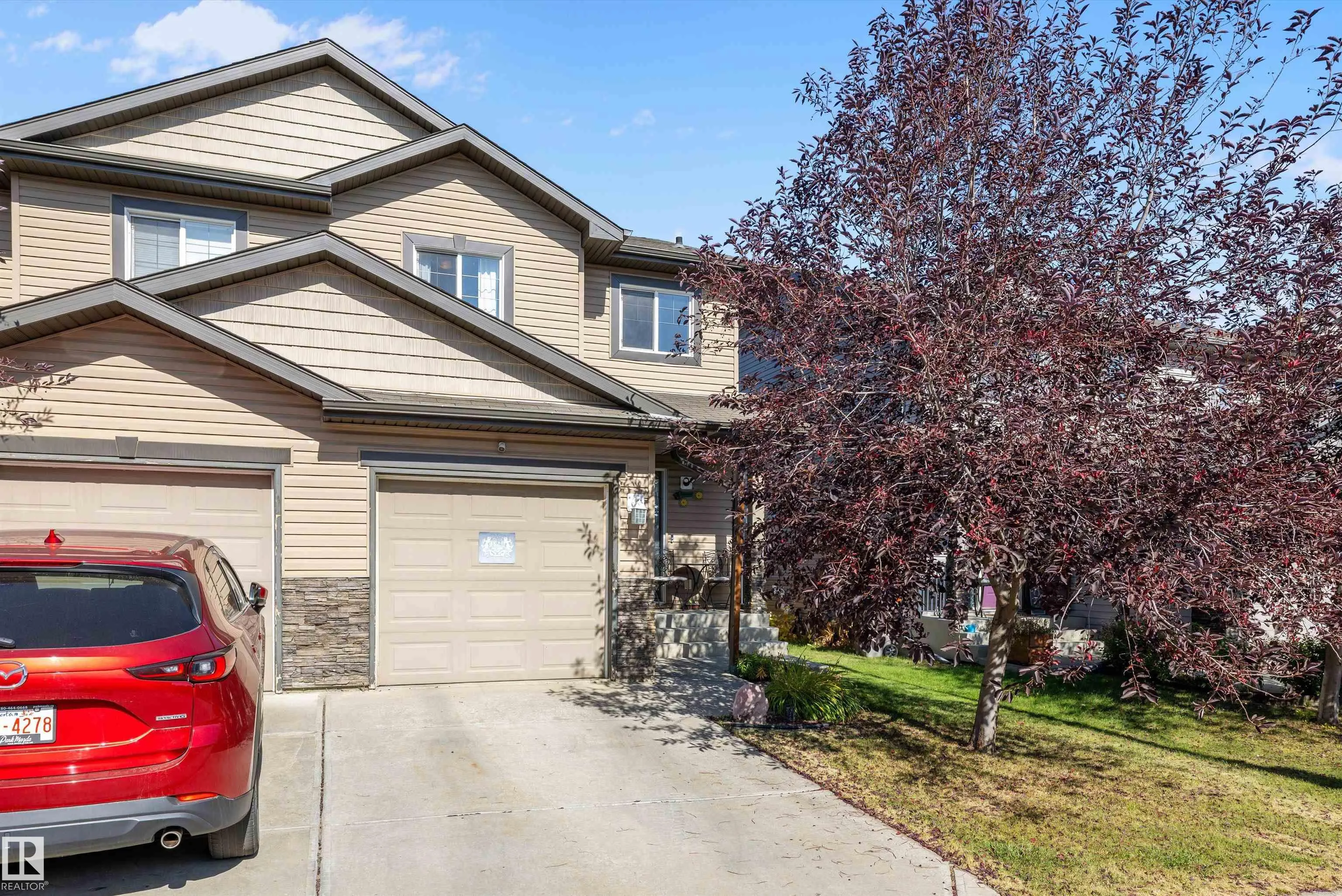 85 SPRUCE VILLAGE DR Drive