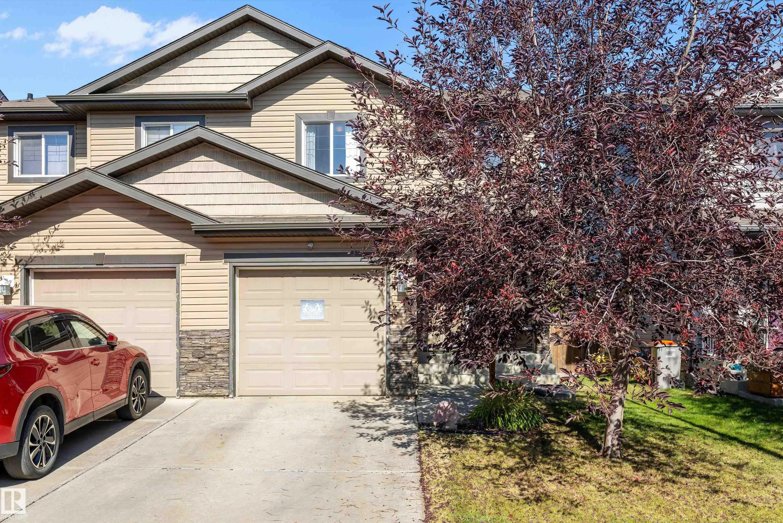 85 SPRUCE VILLAGE DR Drive