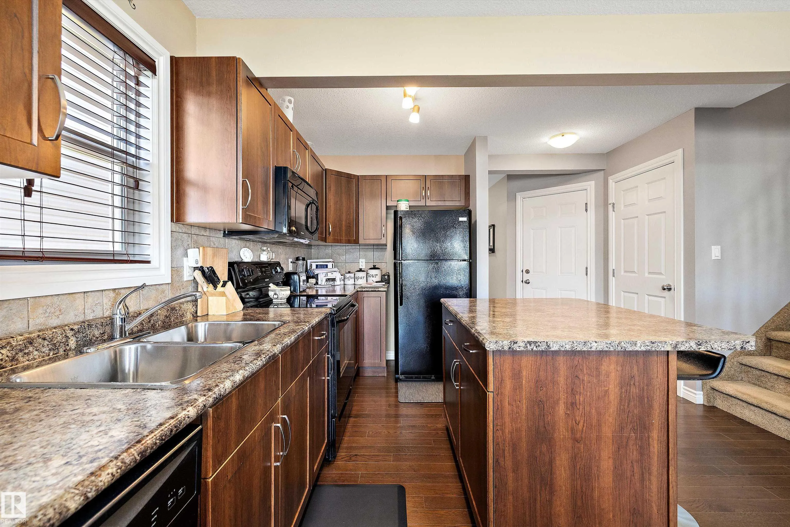 85 SPRUCE VILLAGE DR Drive