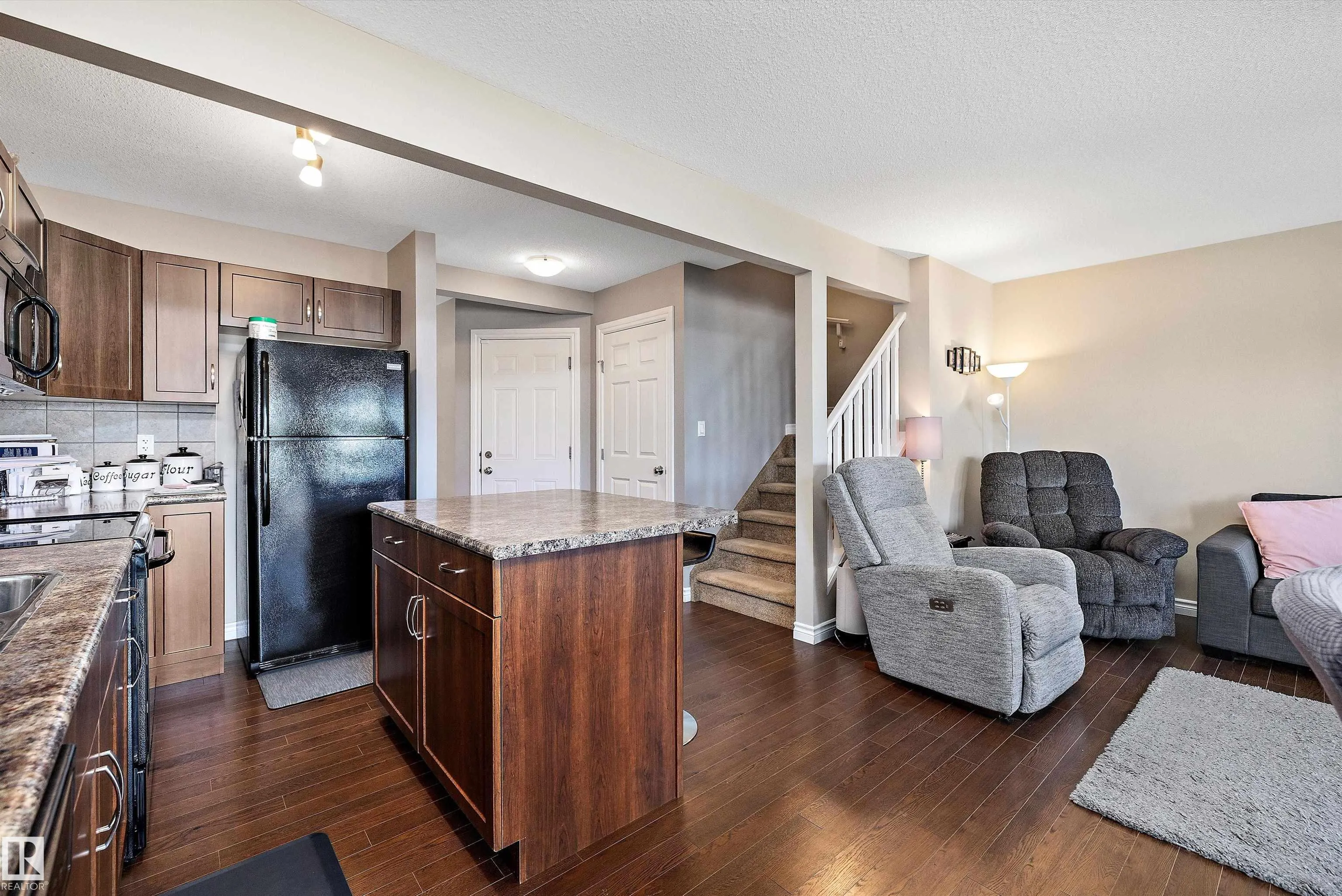 85 SPRUCE VILLAGE DR Drive