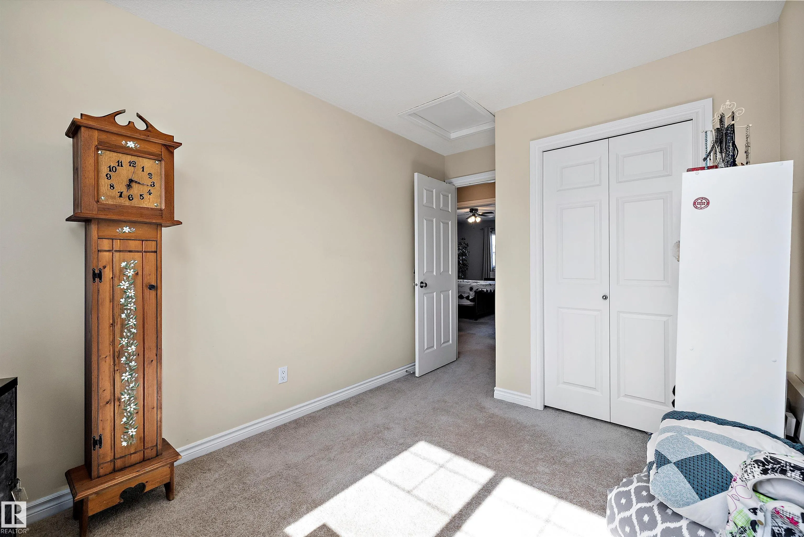 85 SPRUCE VILLAGE DR Drive
