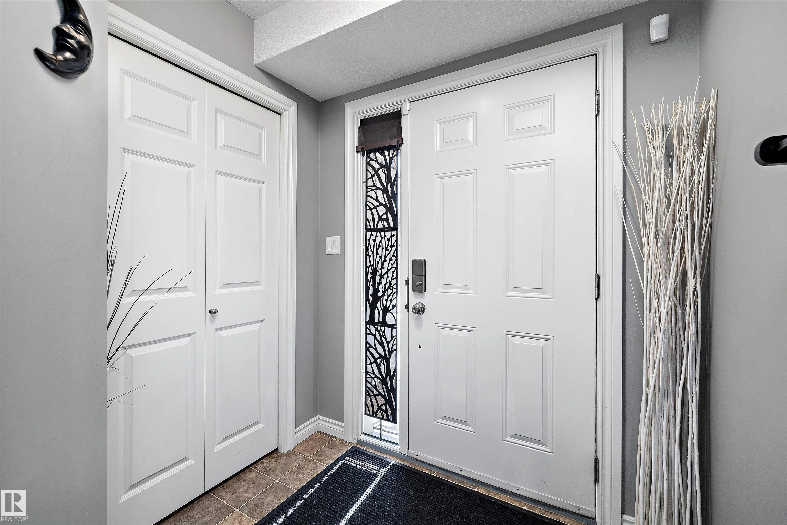85 SPRUCE VILLAGE DR Drive