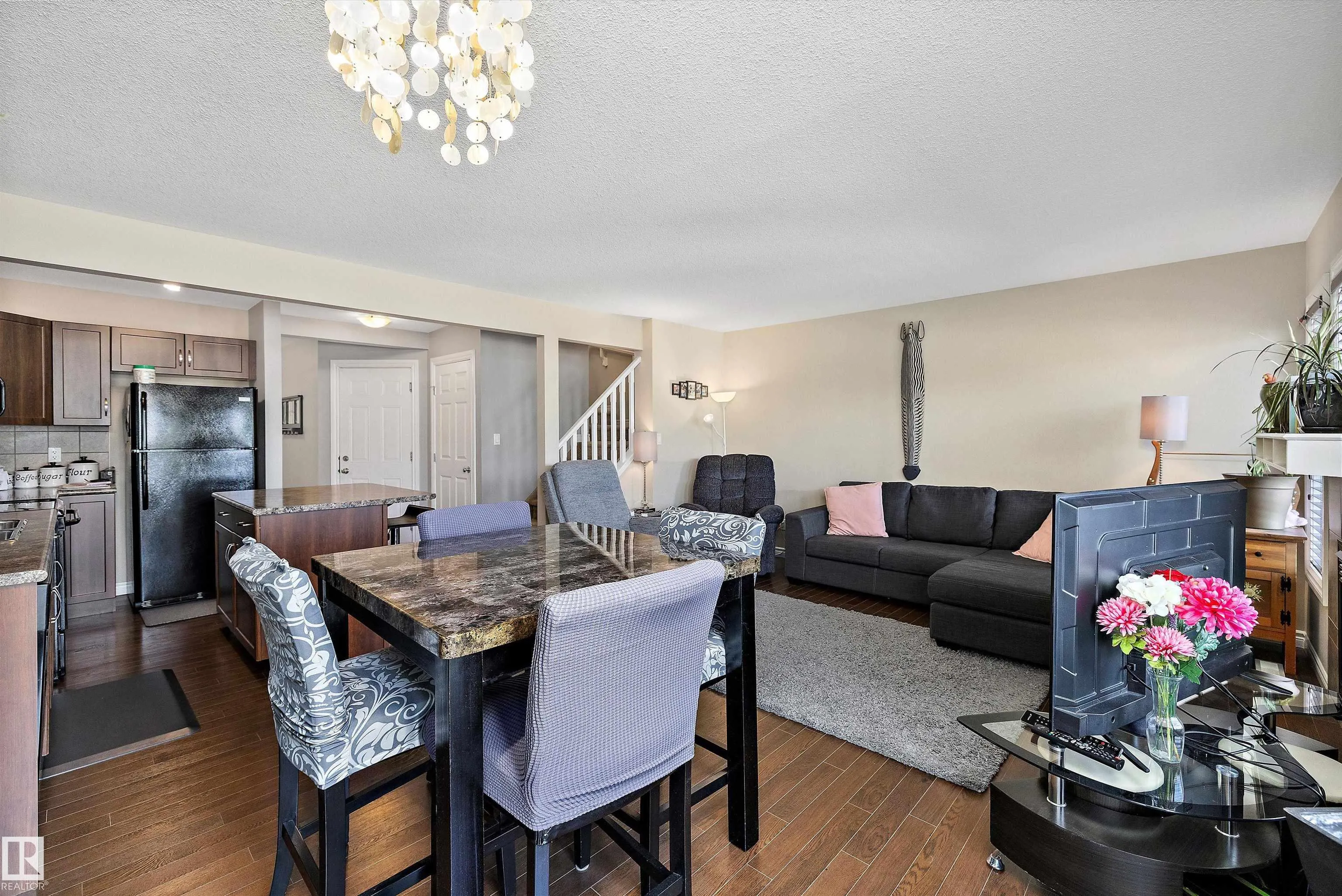 85 SPRUCE VILLAGE DR Drive