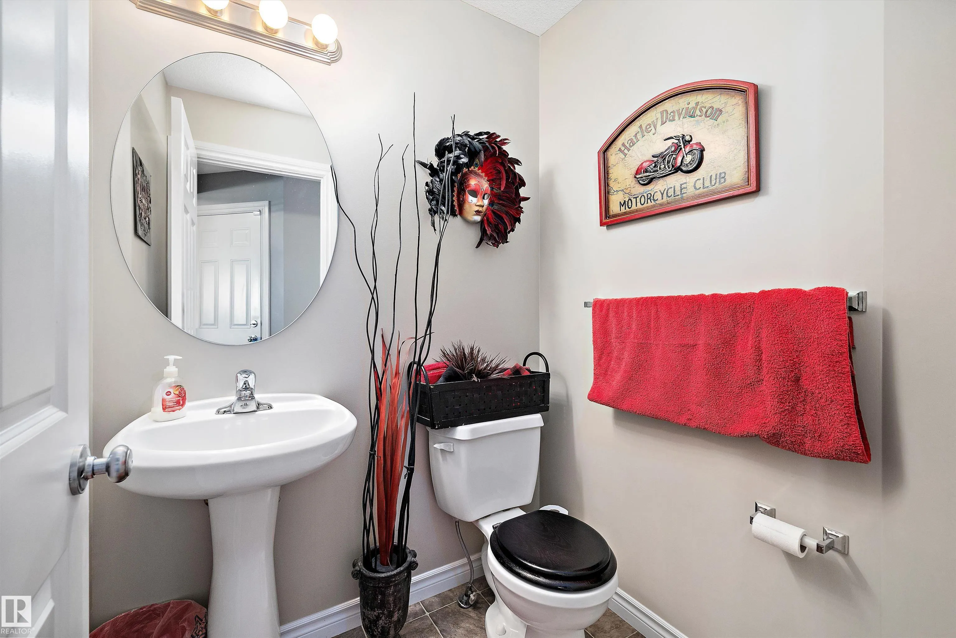 85 SPRUCE VILLAGE DR Drive