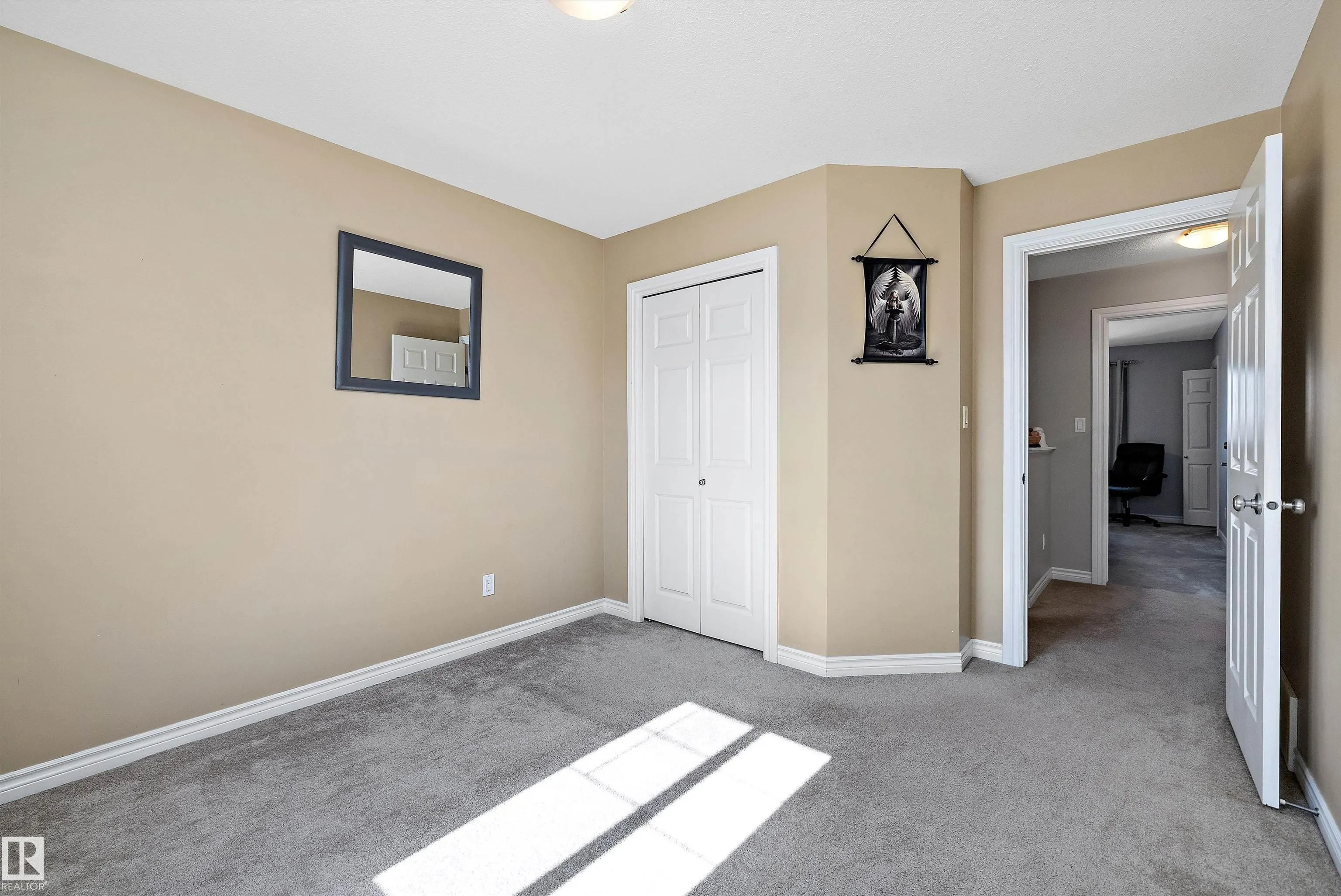 85 SPRUCE VILLAGE DR Drive