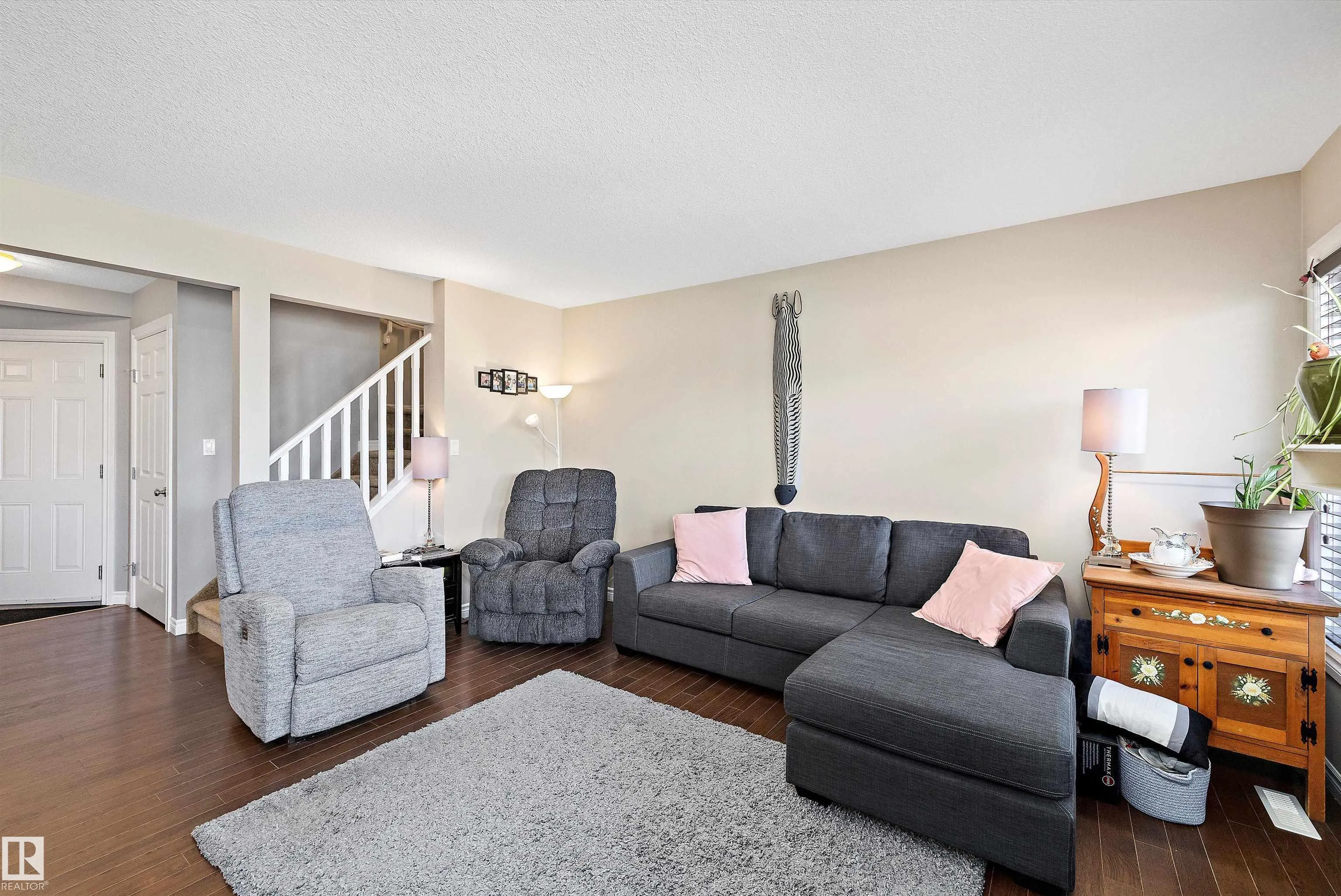 85 SPRUCE VILLAGE DR Drive