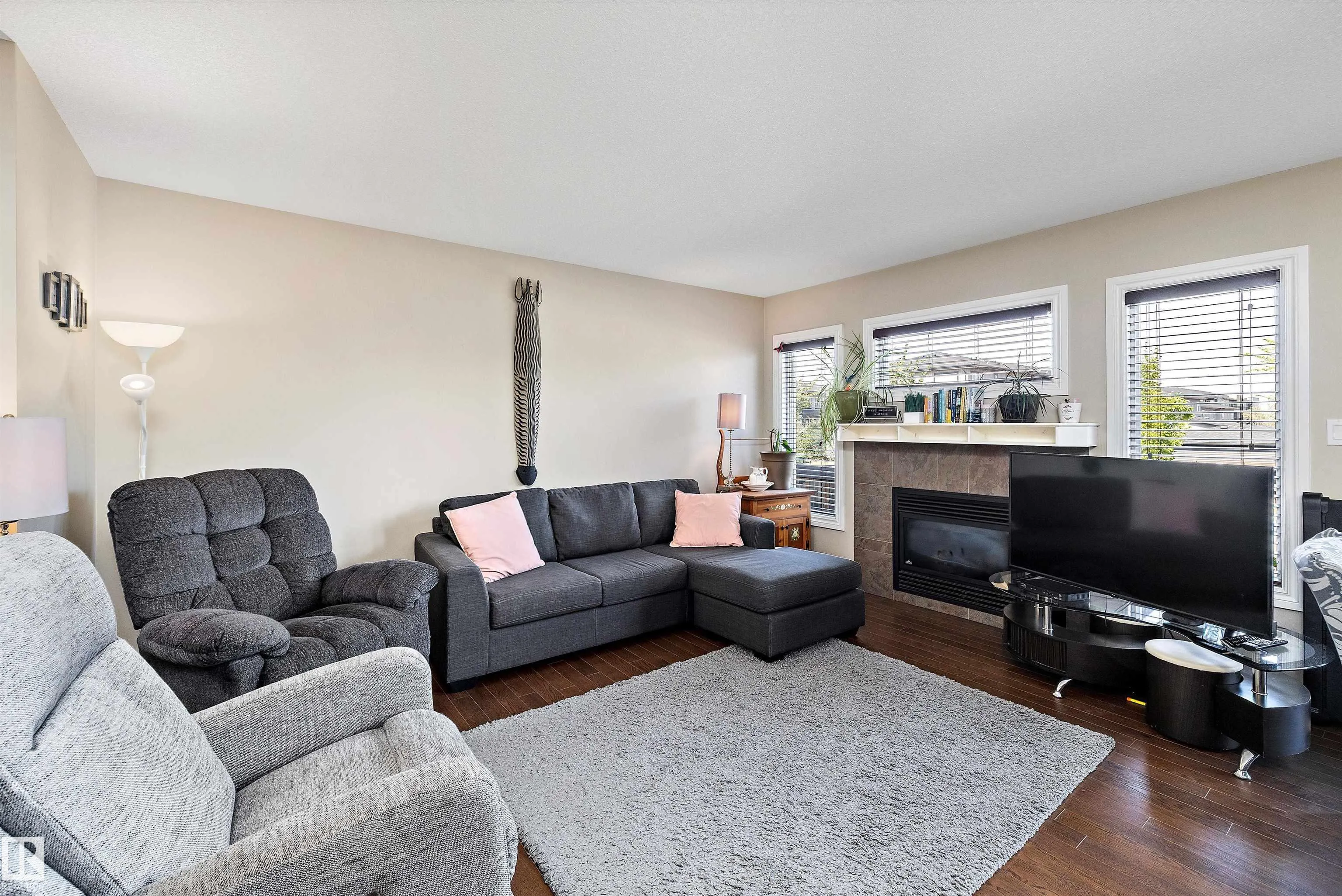 85 SPRUCE VILLAGE DR Drive