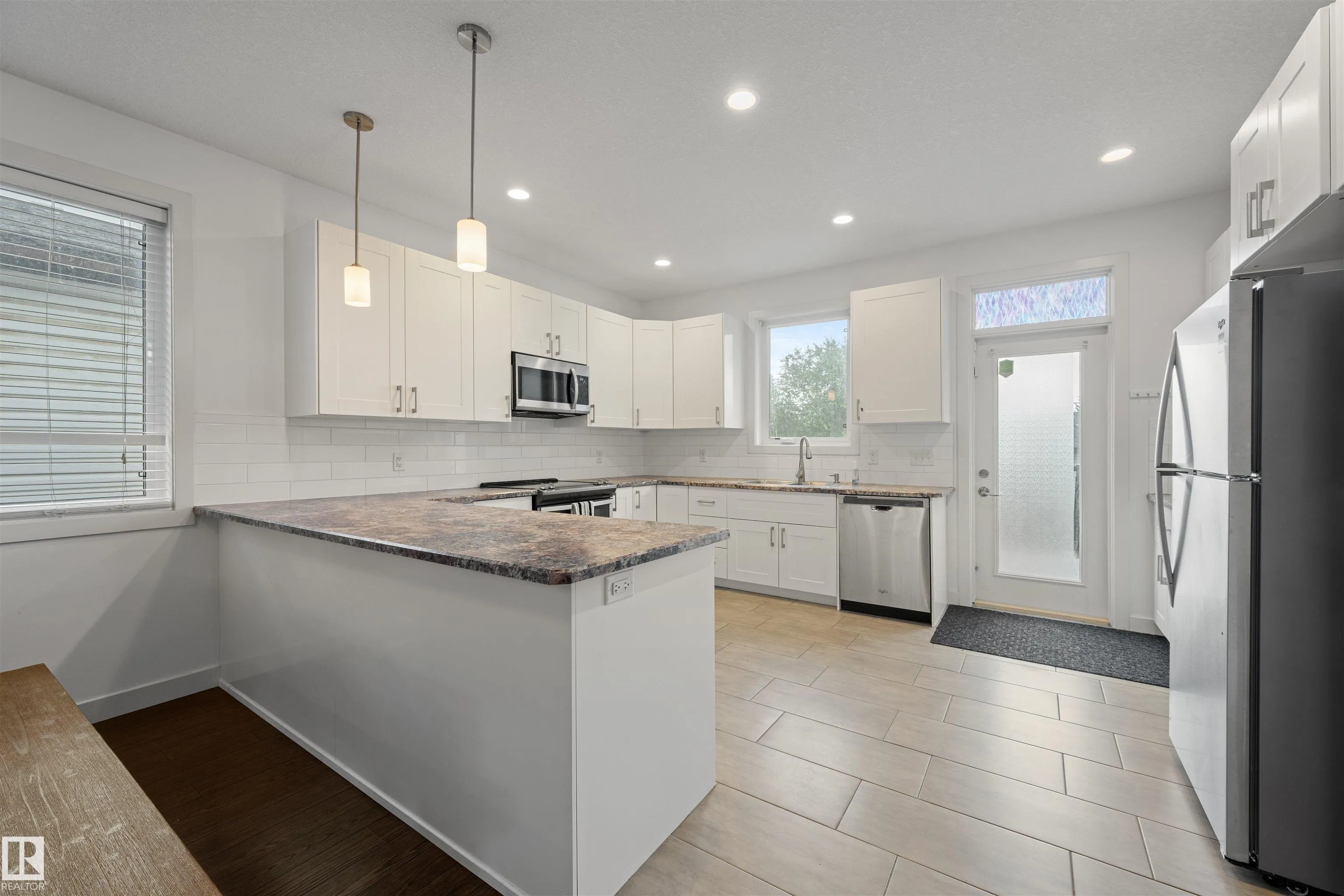 9645 150 Street
