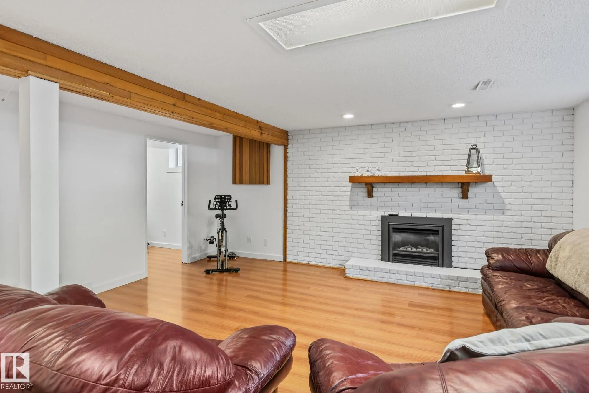 54 LAROSE Drive