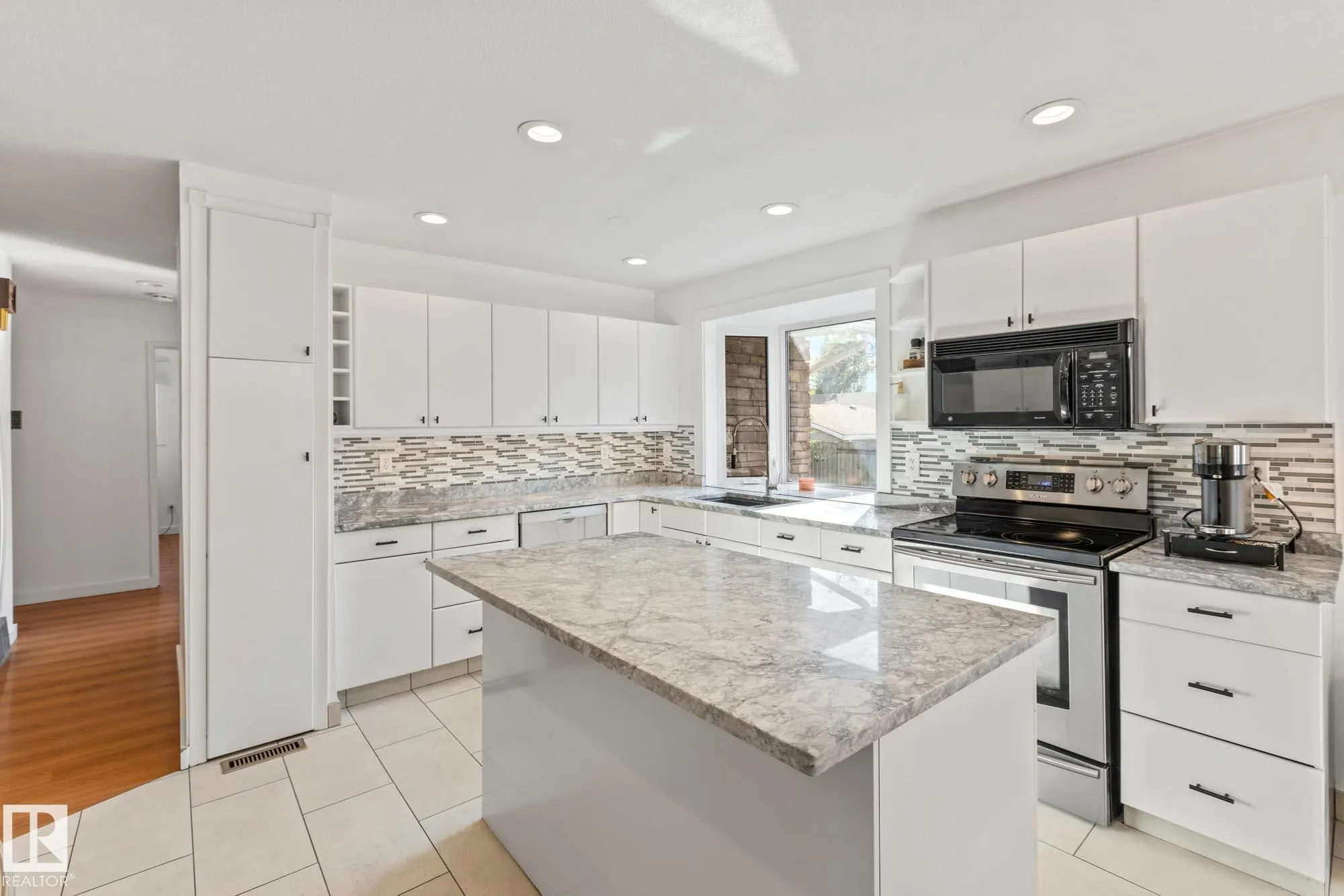 54 LAROSE Drive