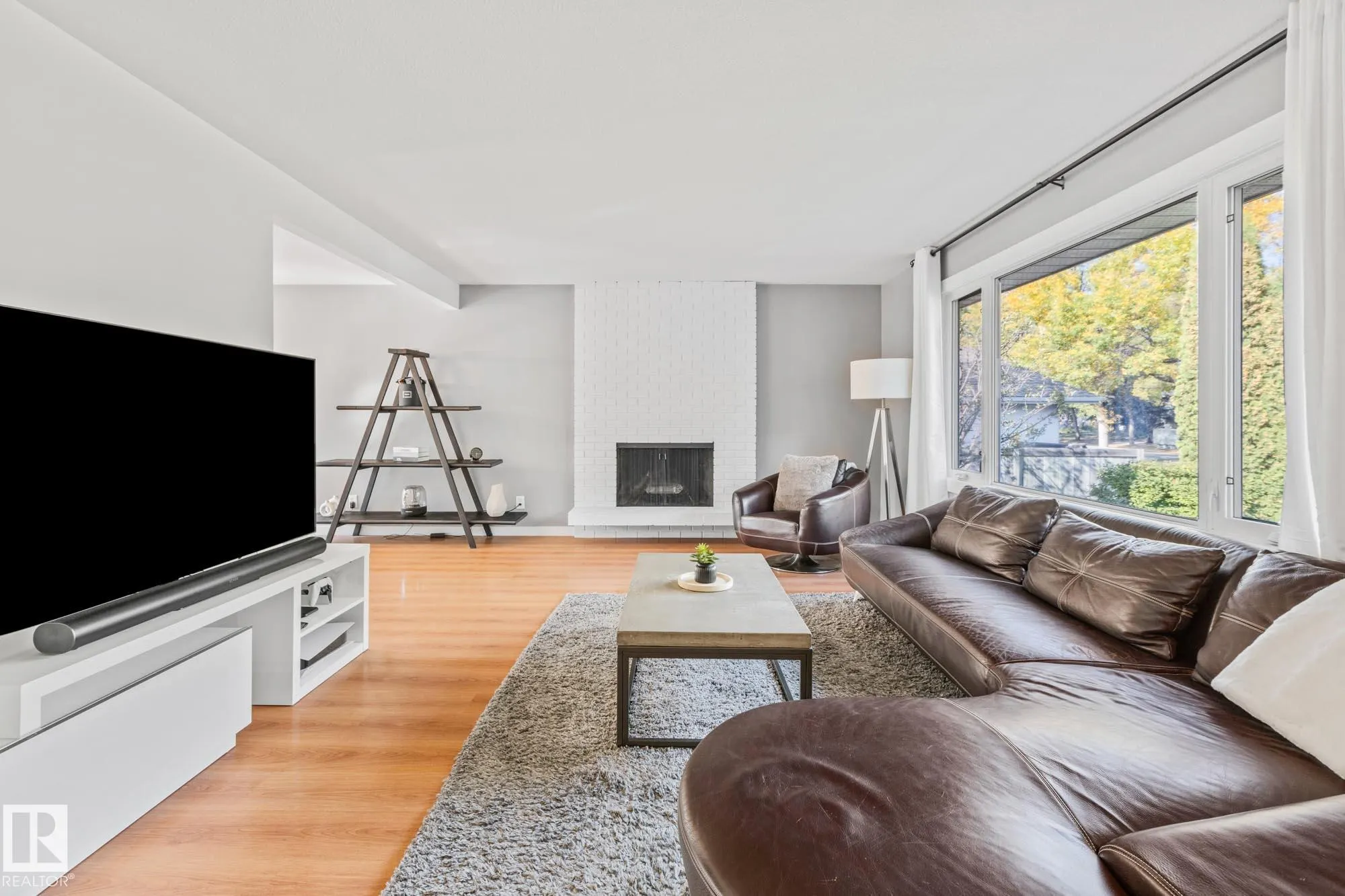 54 LAROSE Drive