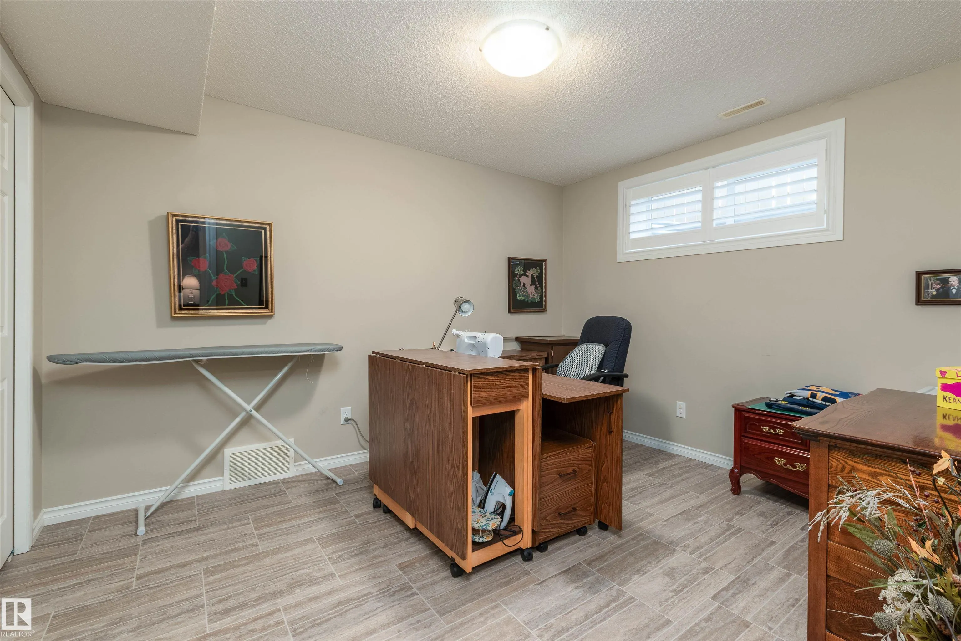 287 RIDGELAND Crescent