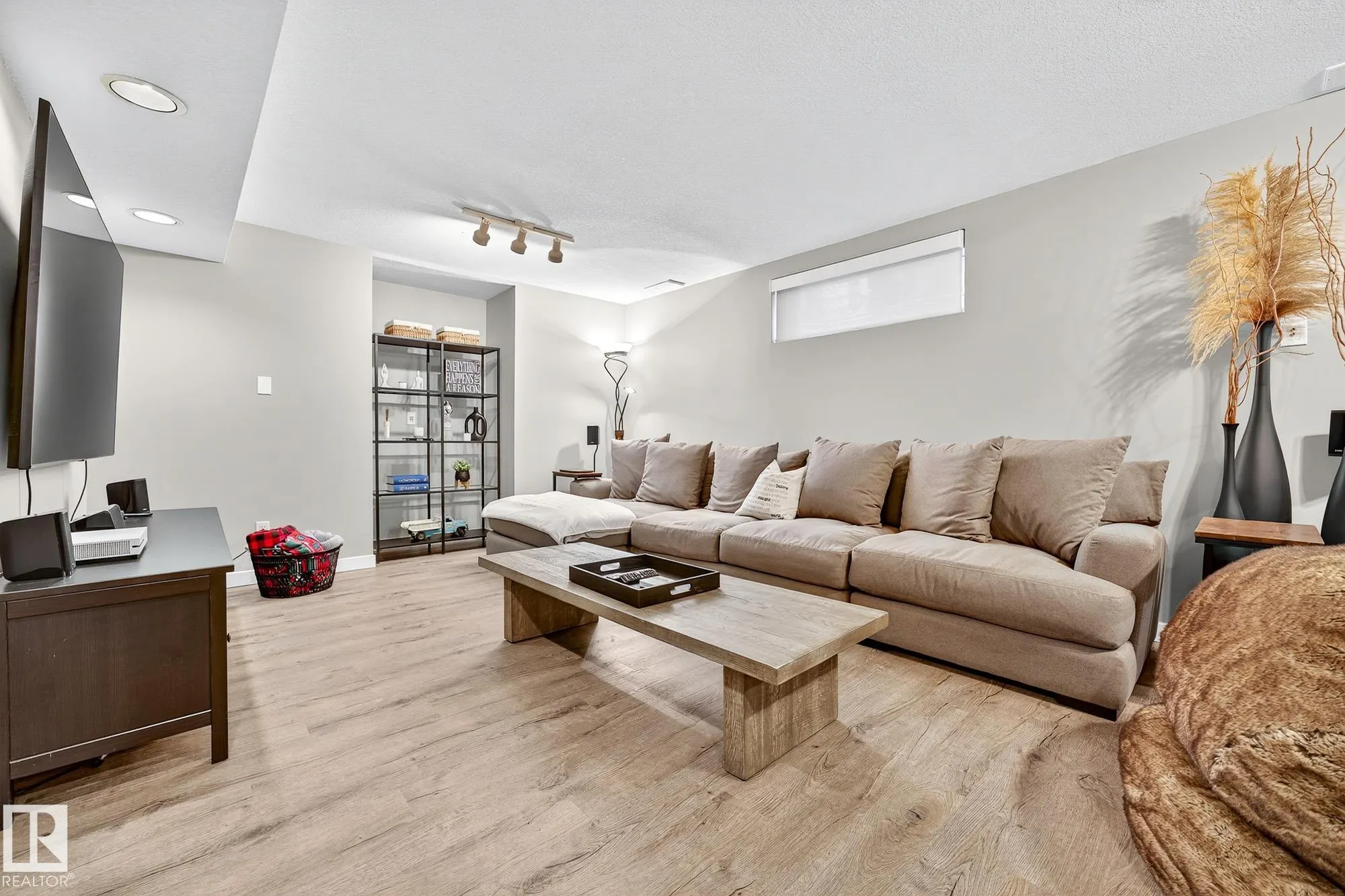 250 NORWICH Bay