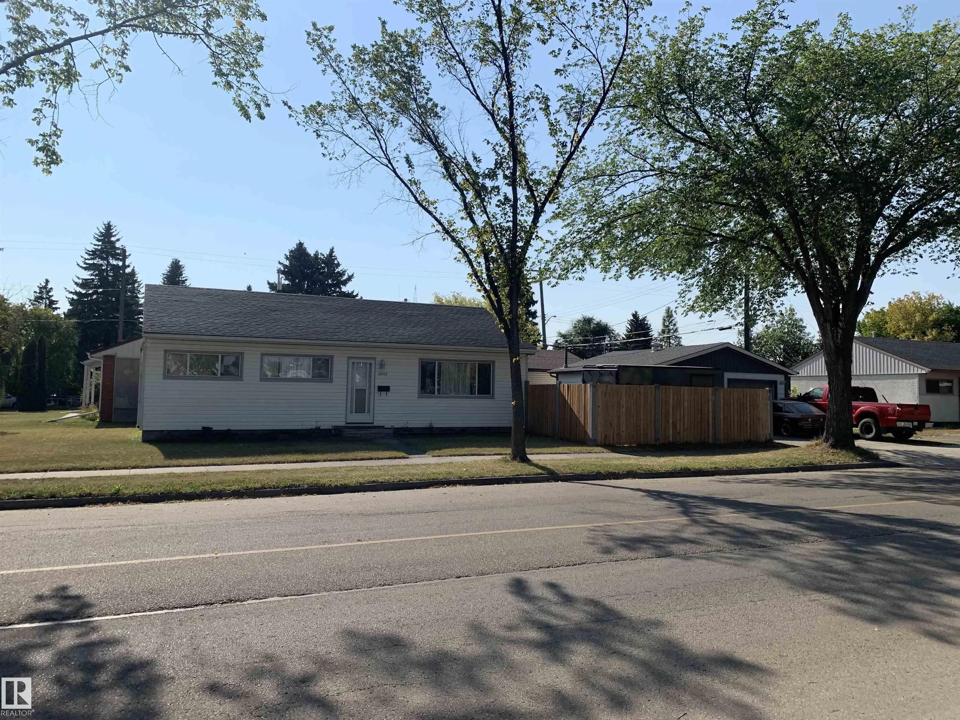 13003 129 Avenue
