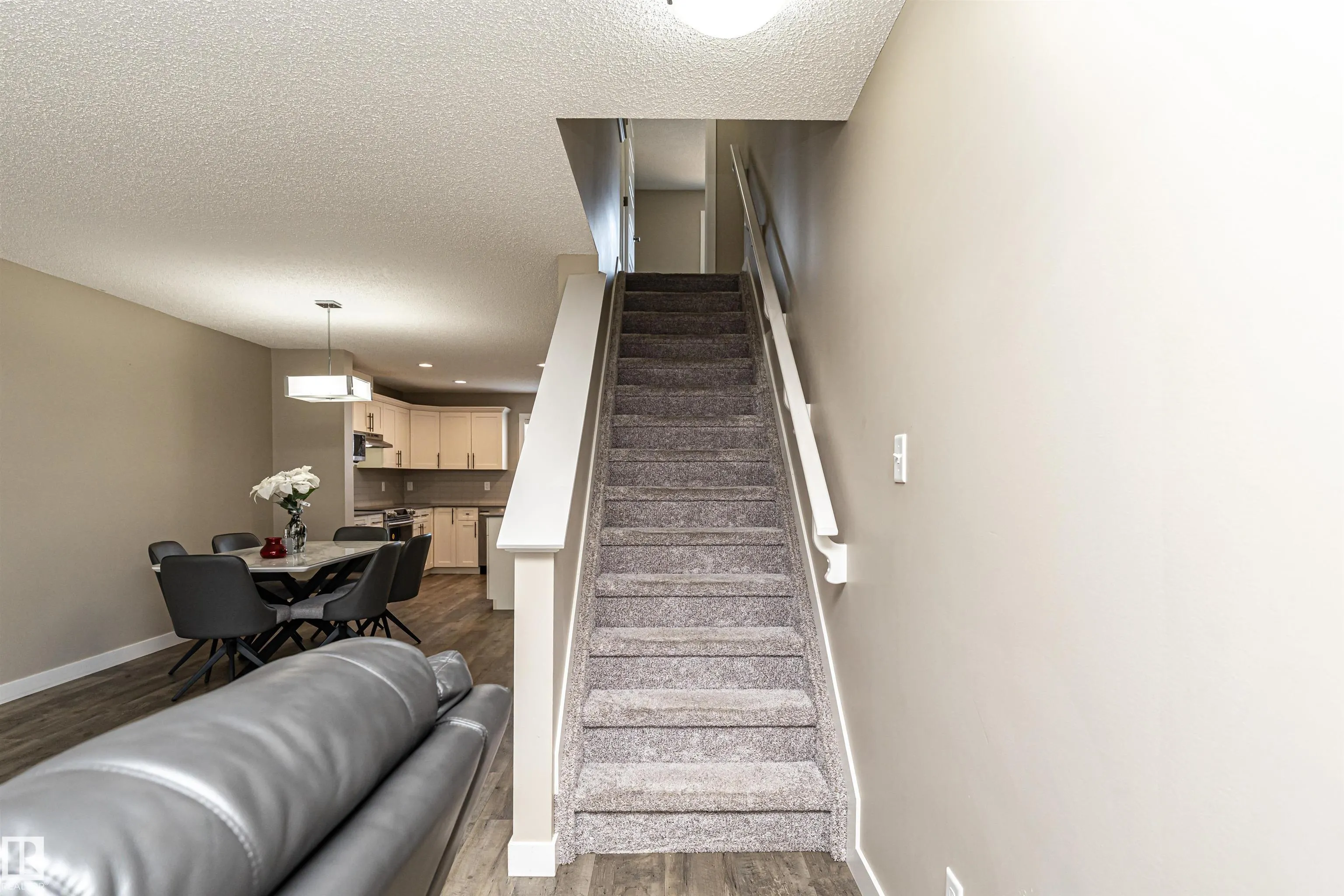 17712 64 st