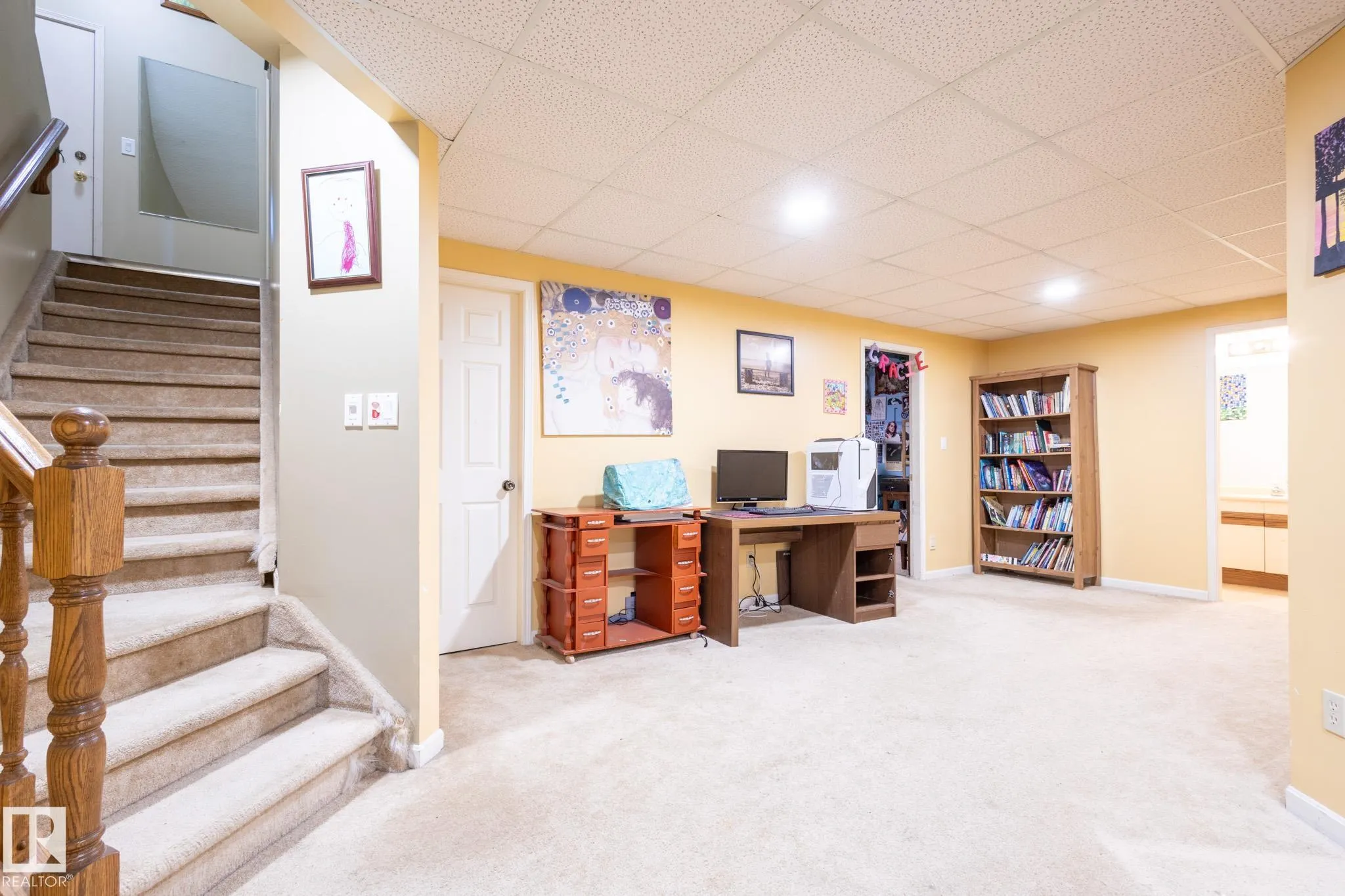 410 OLSEN Close