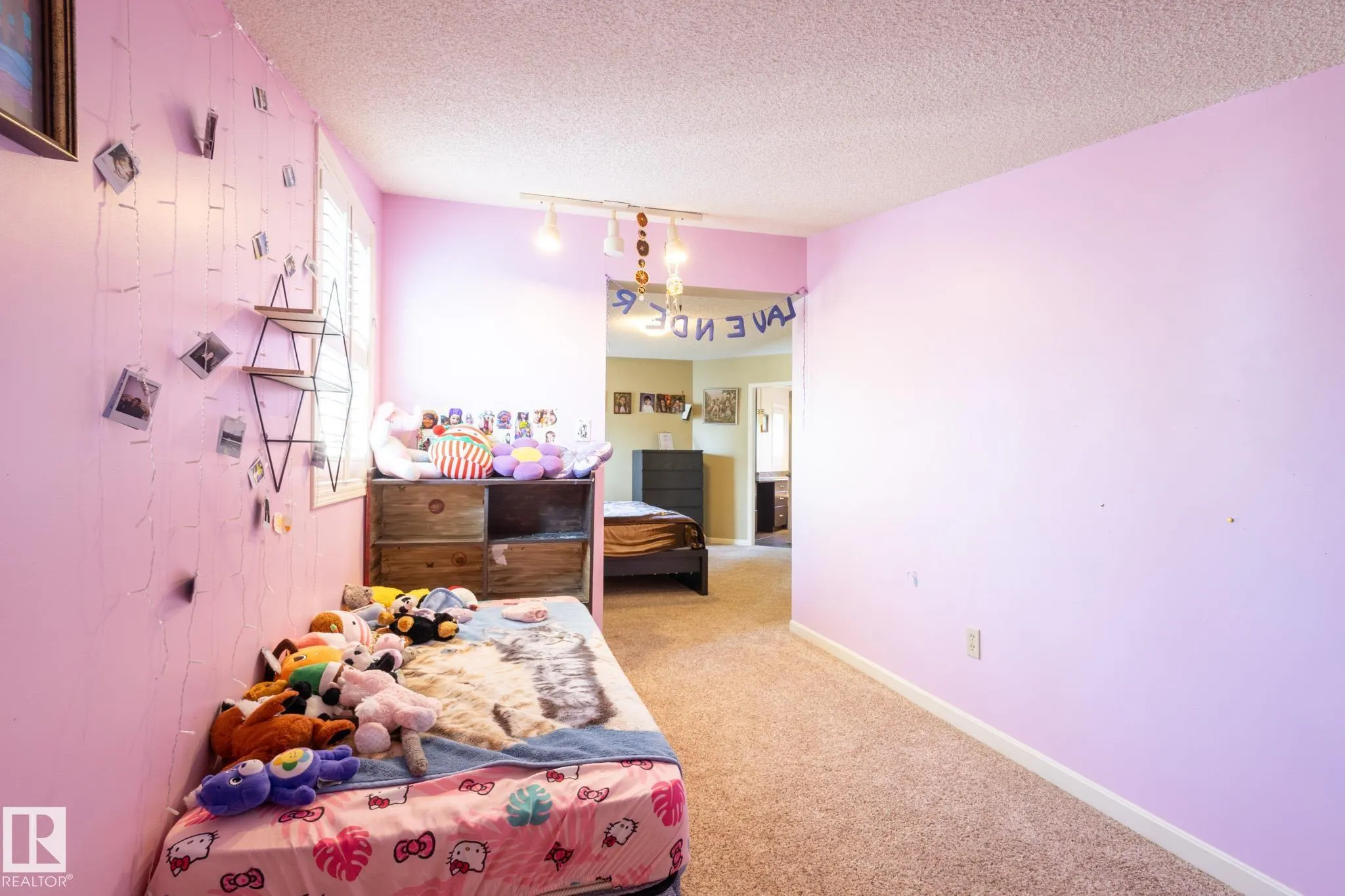 410 OLSEN Close