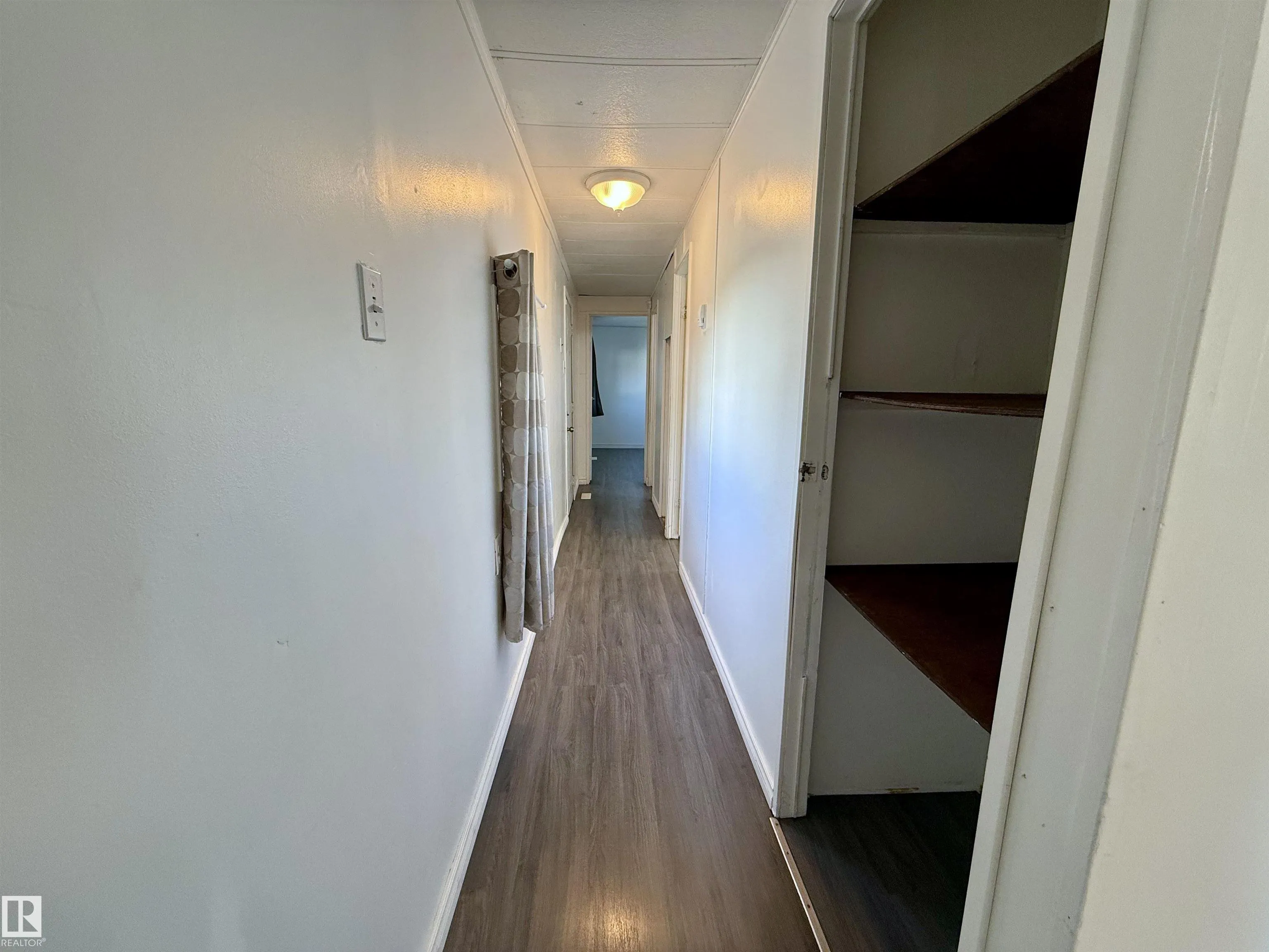 305 Calahoo Road