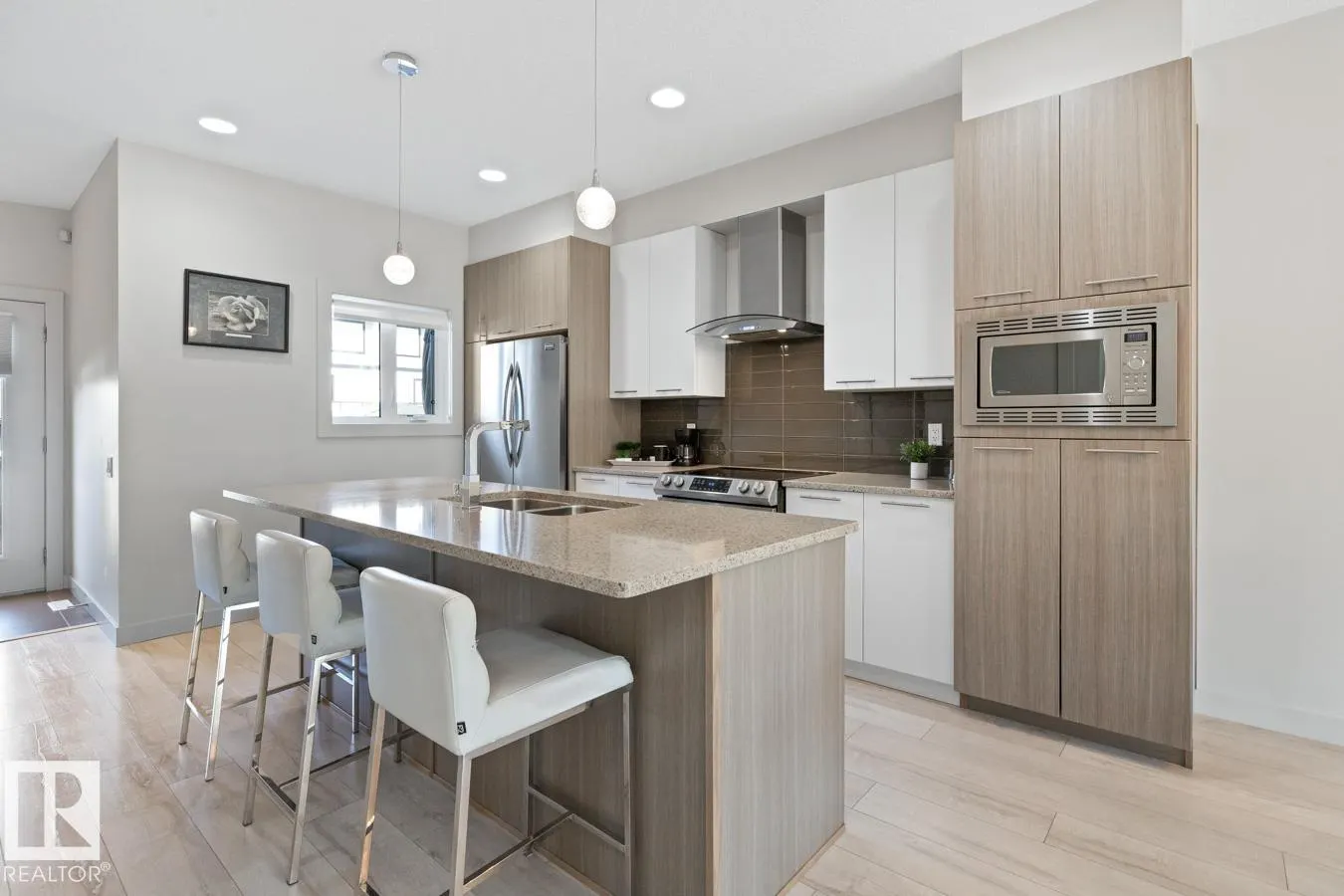 3 KENTON Way