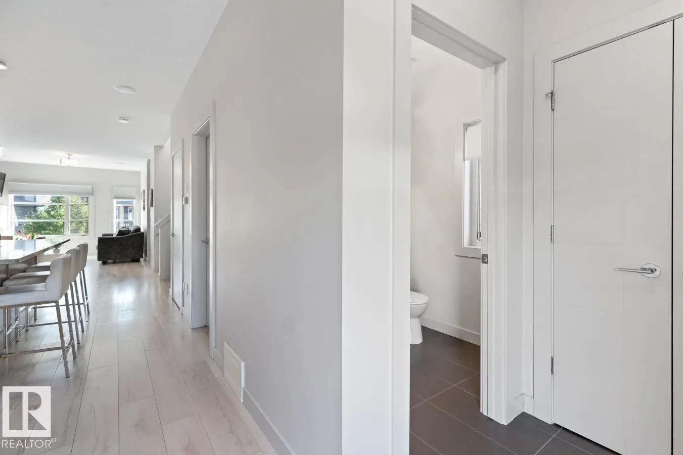 3 KENTON Way