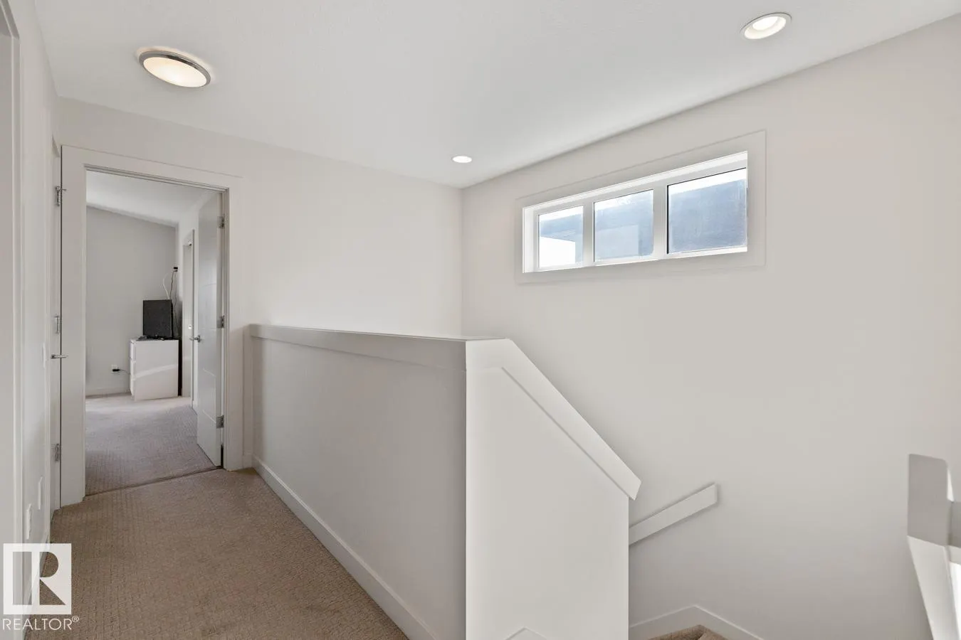 3 KENTON Way