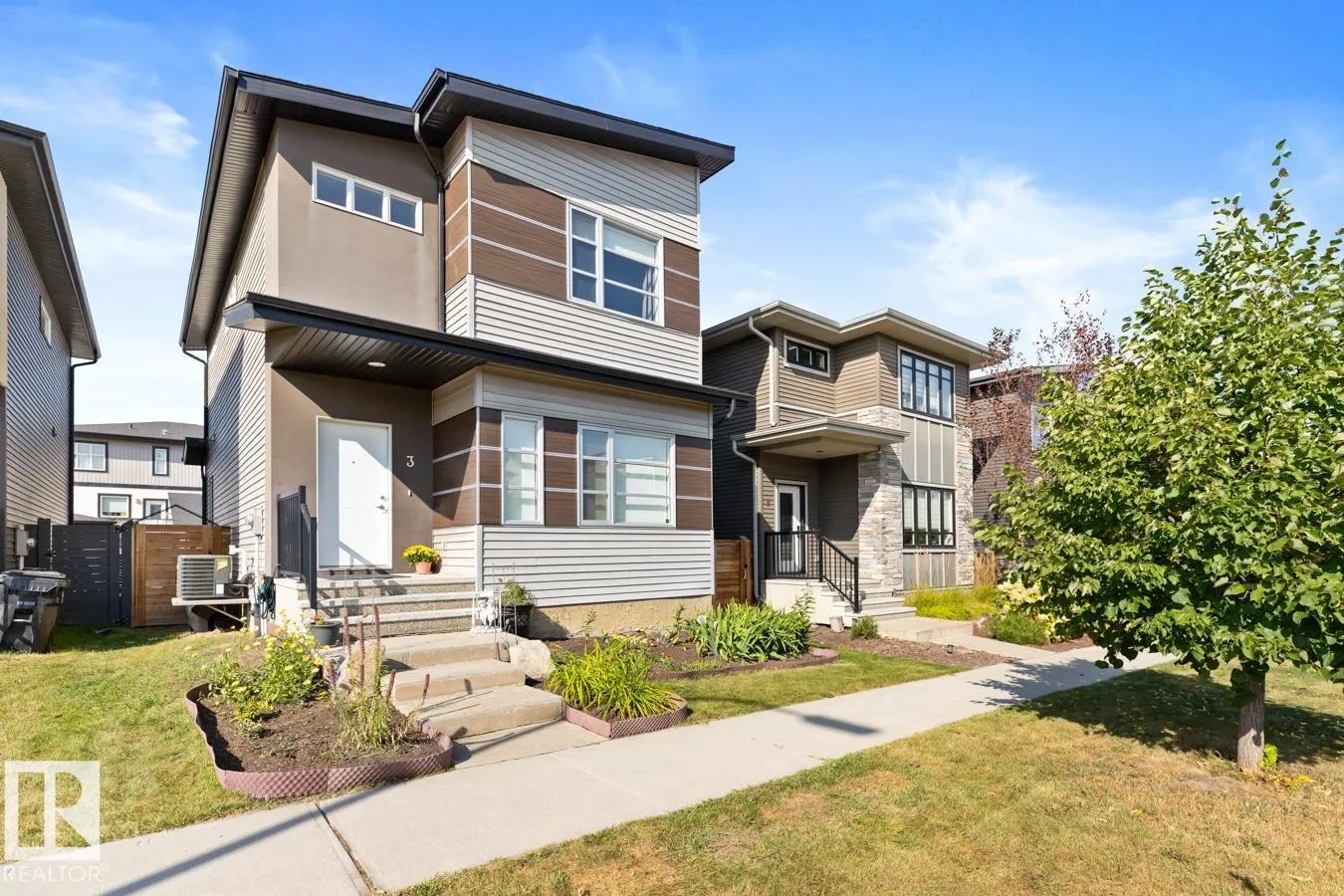 3 KENTON Way