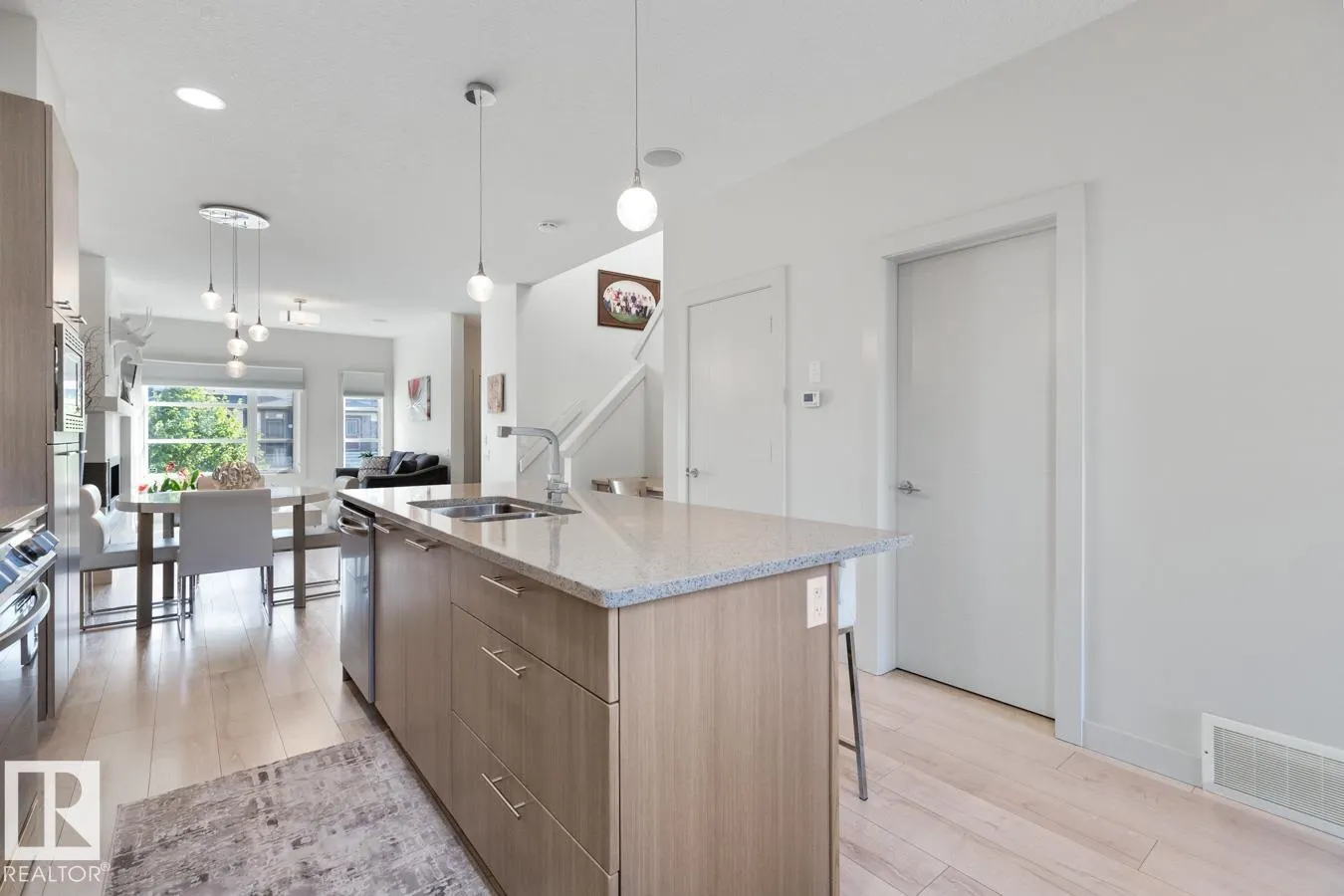 3 KENTON Way