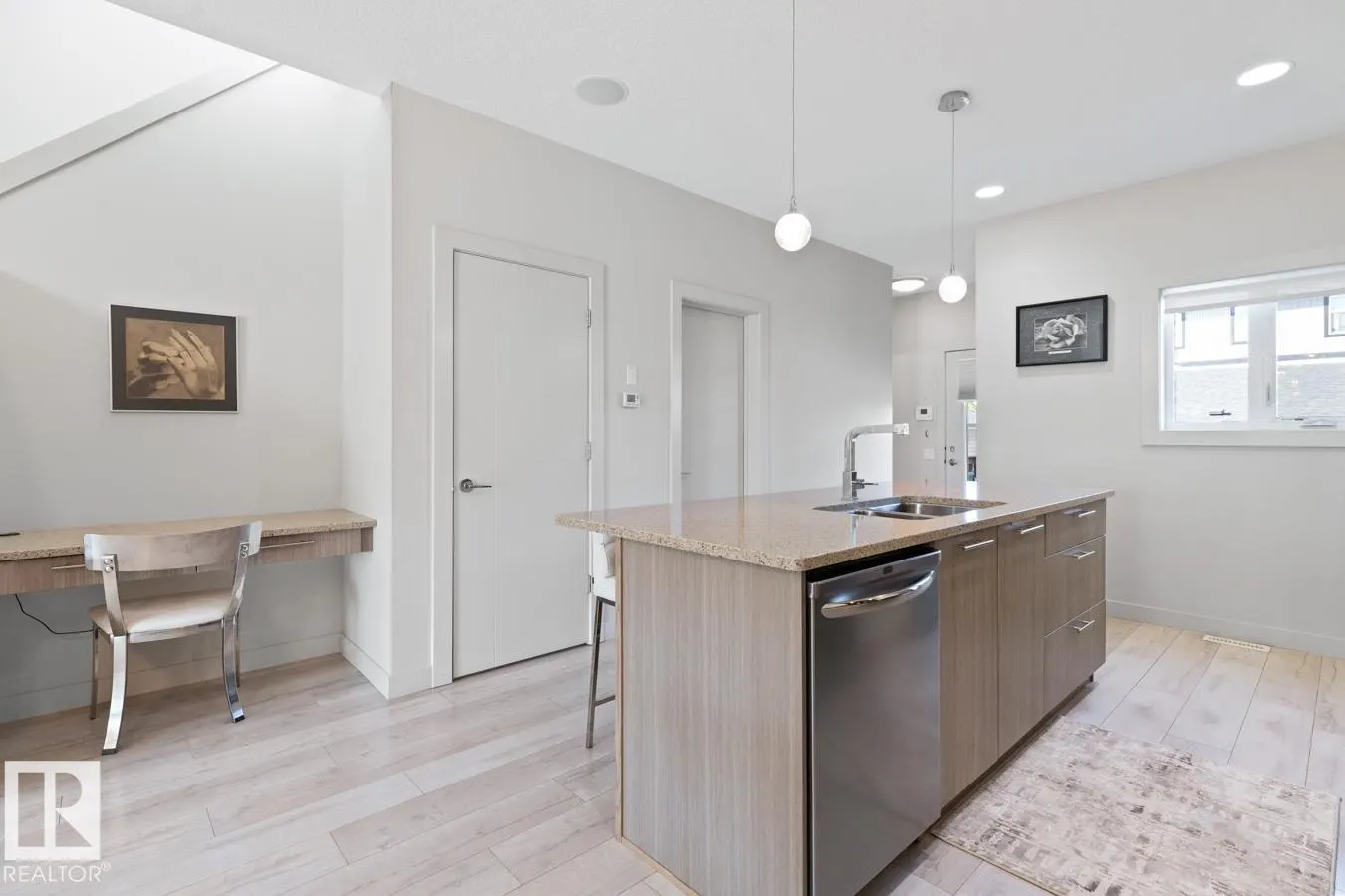 3 KENTON Way