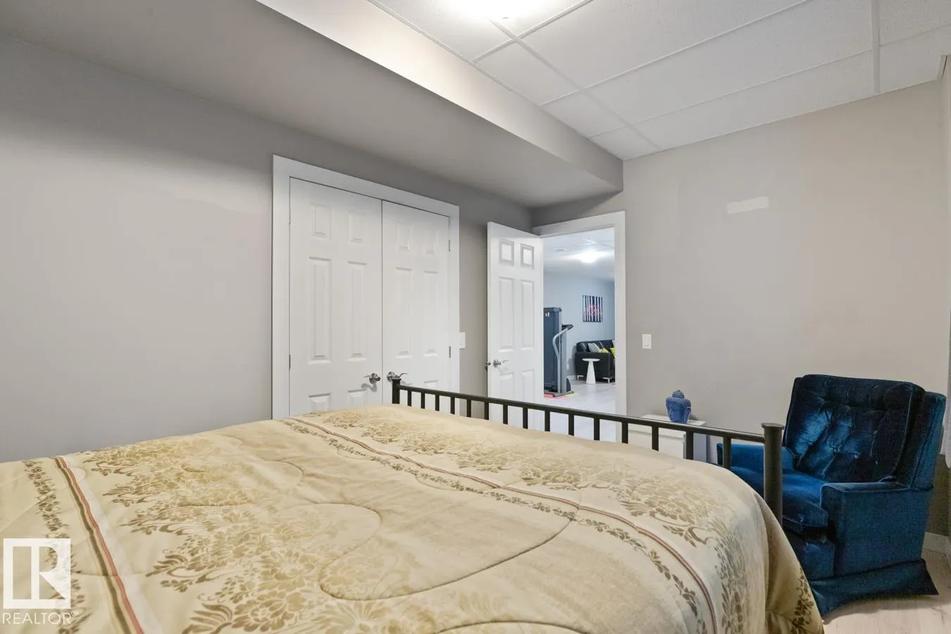 3 KENTON Way