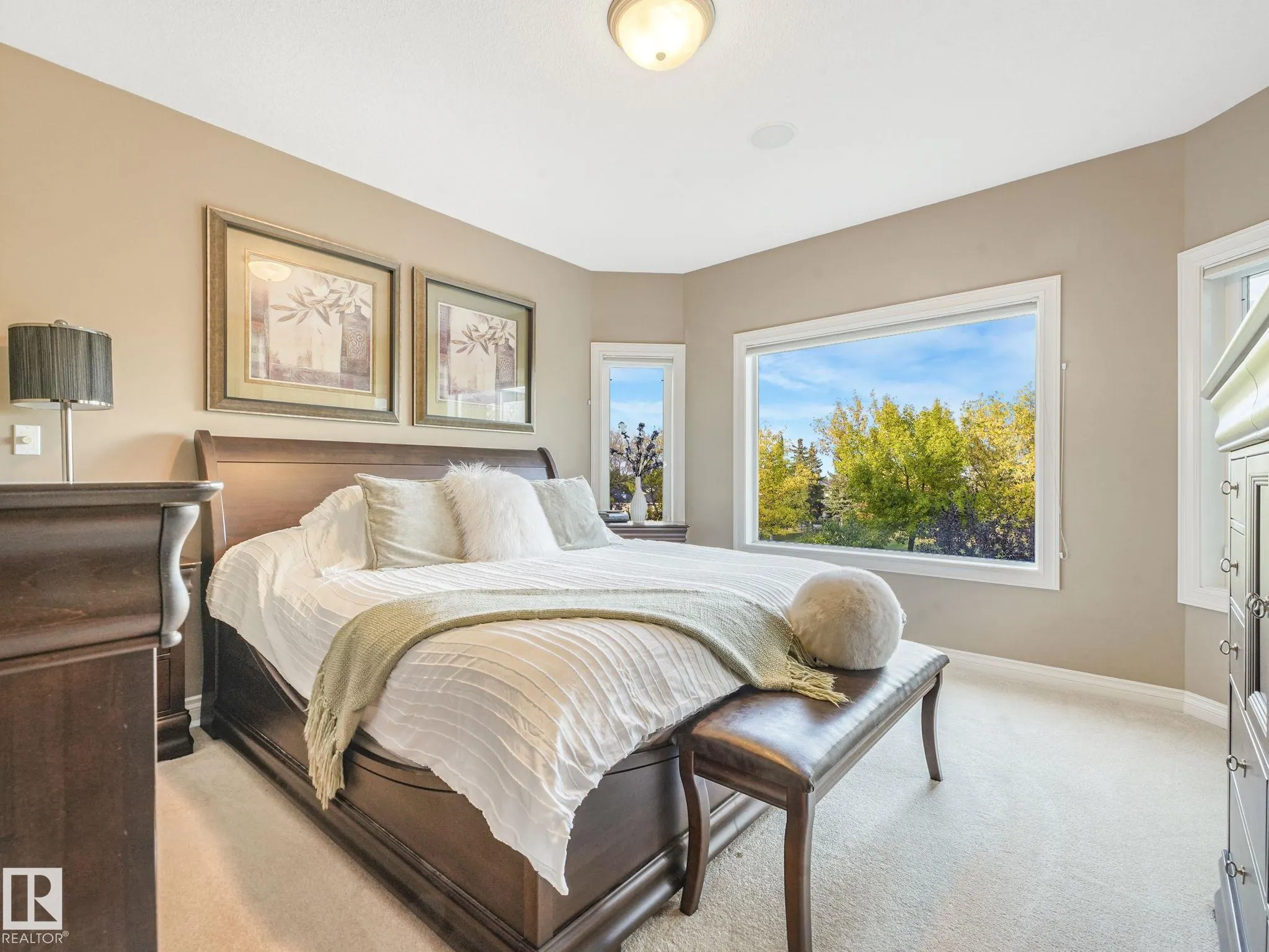 81 PROMENADE Boulevard