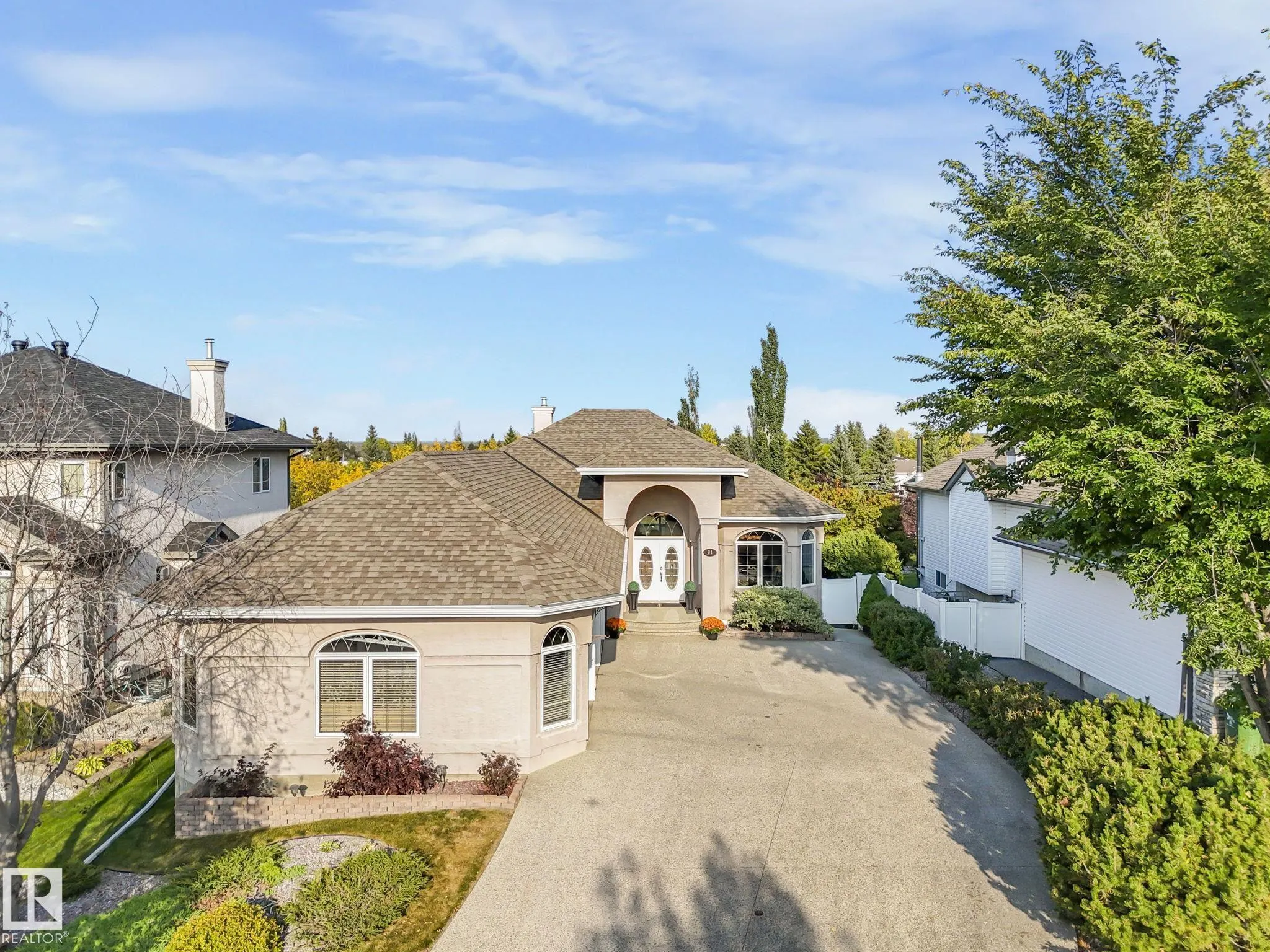 81 PROMENADE Boulevard