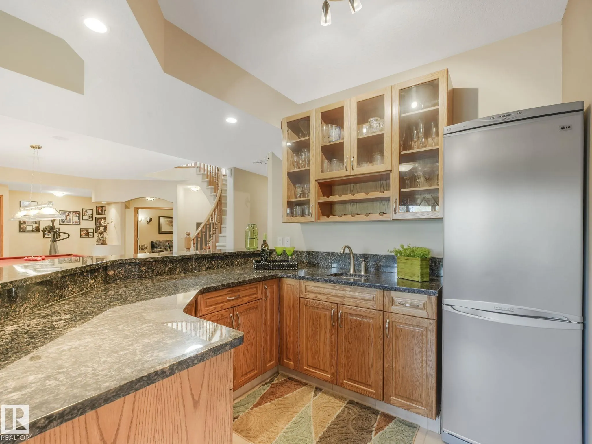 81 PROMENADE Boulevard