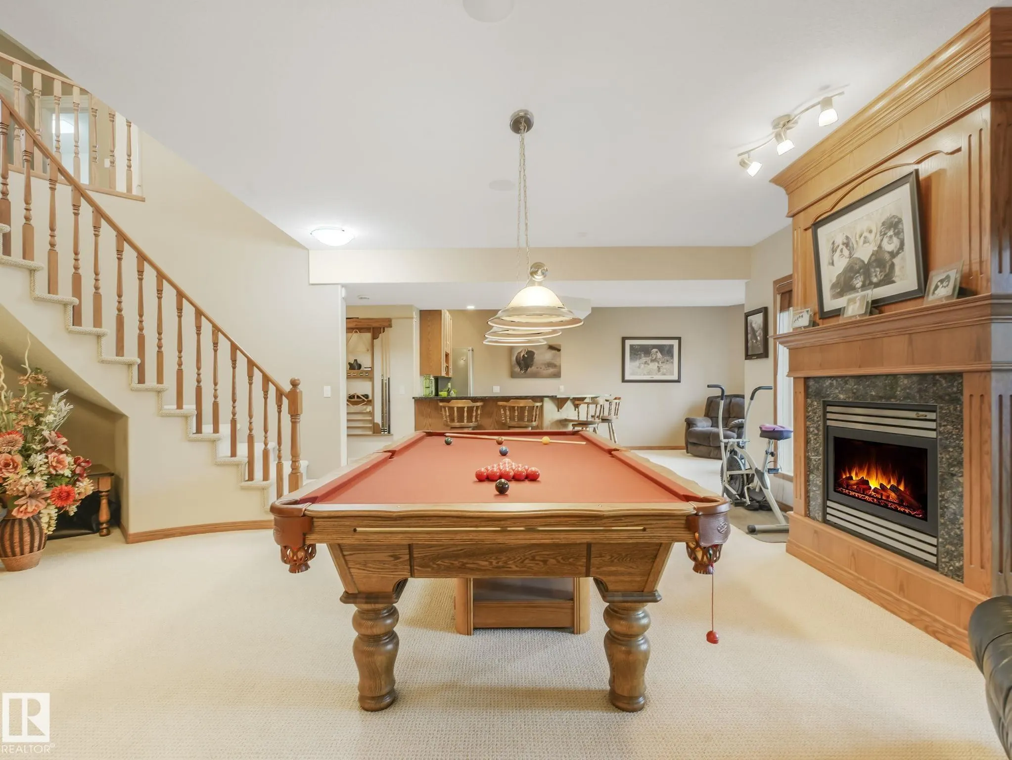 81 PROMENADE Boulevard