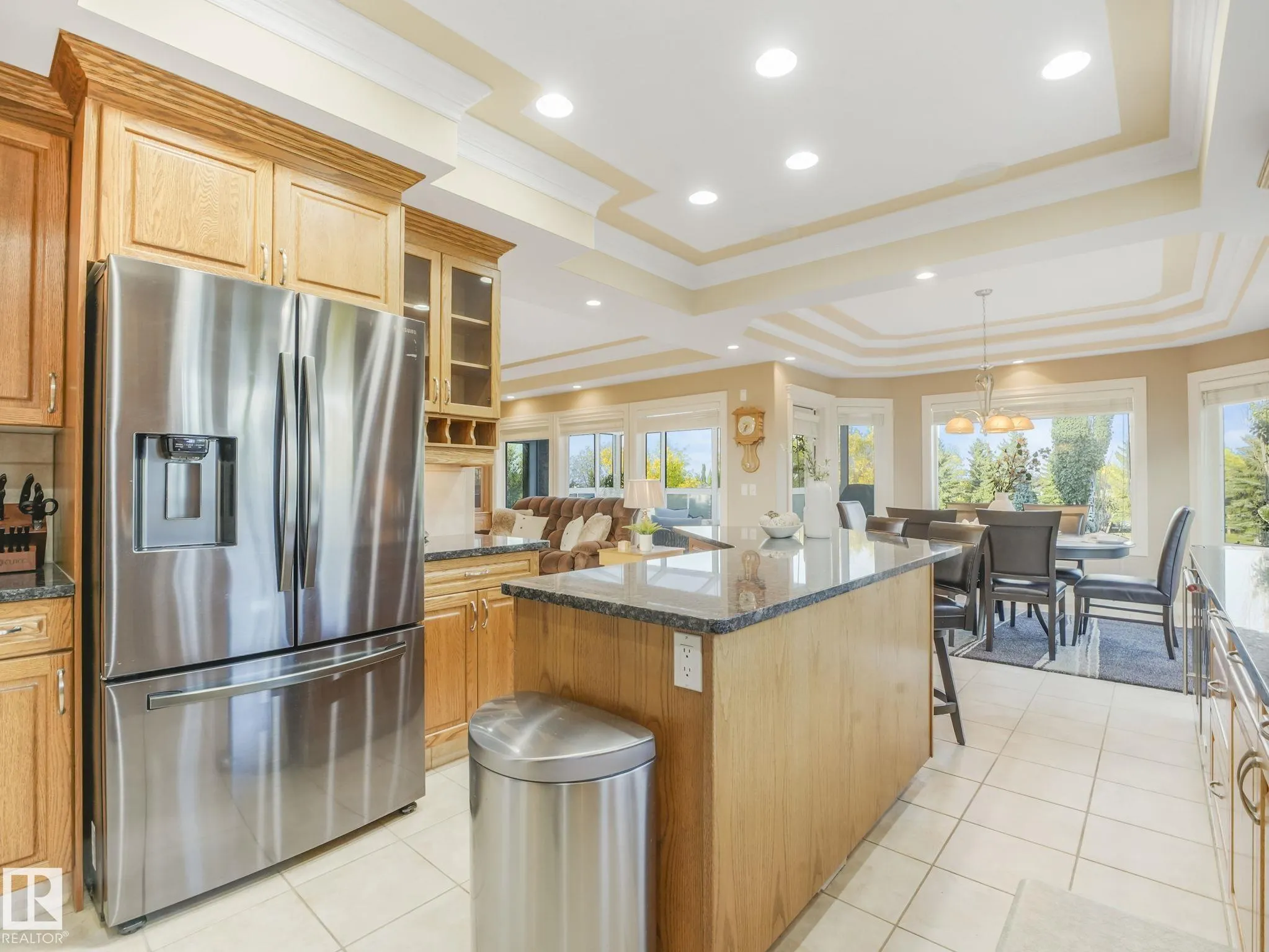 81 PROMENADE Boulevard