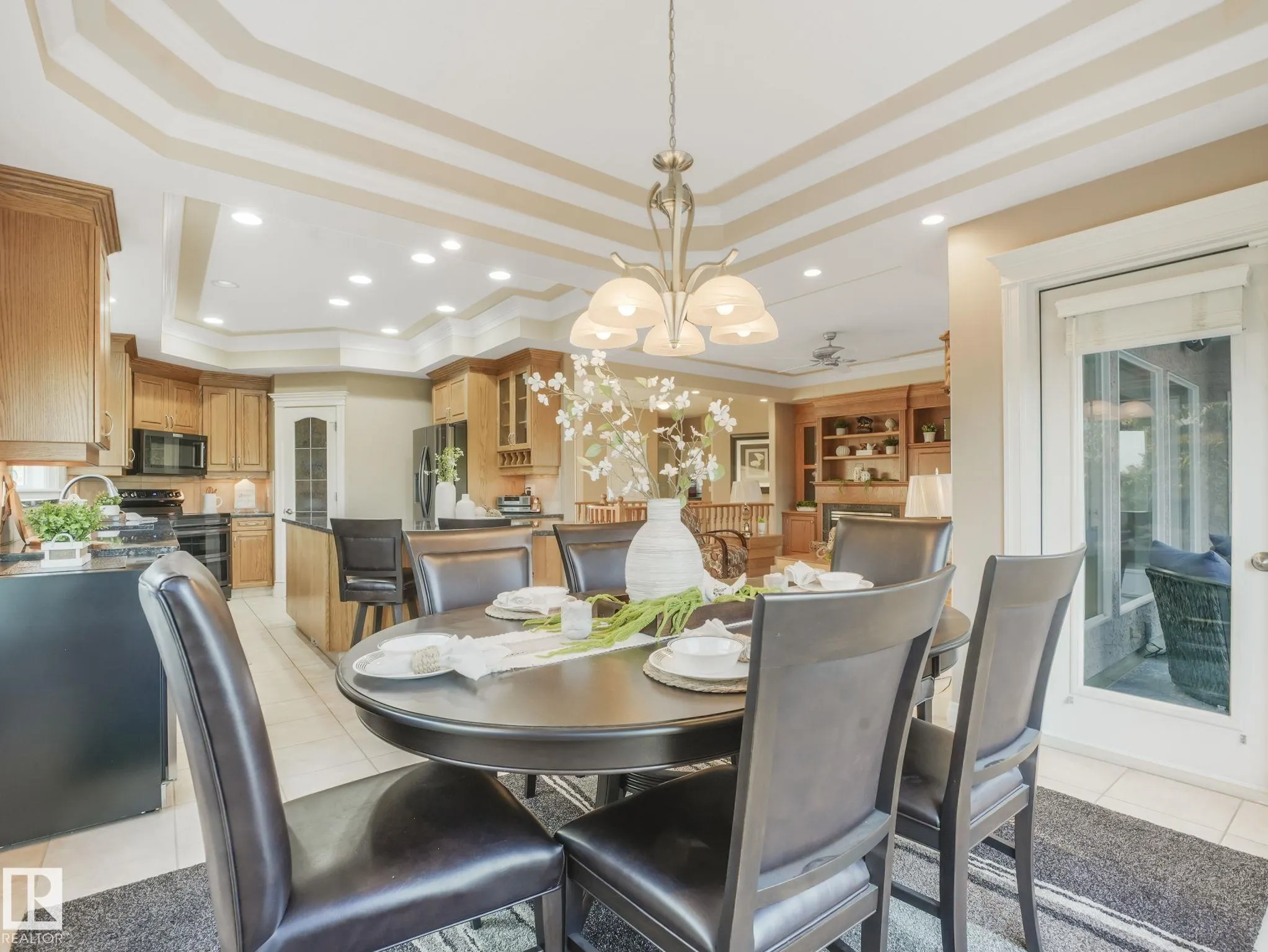 81 PROMENADE Boulevard