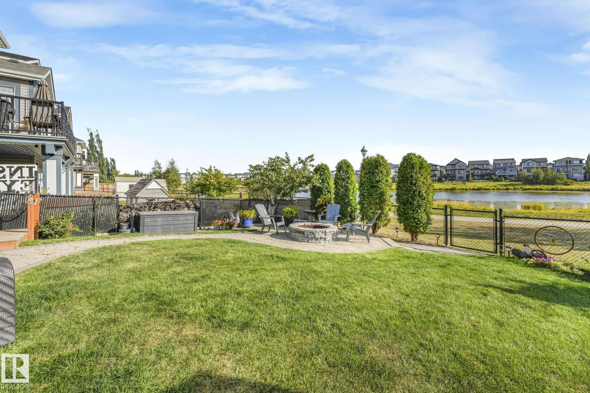 1298 SECORD LANDING Landing