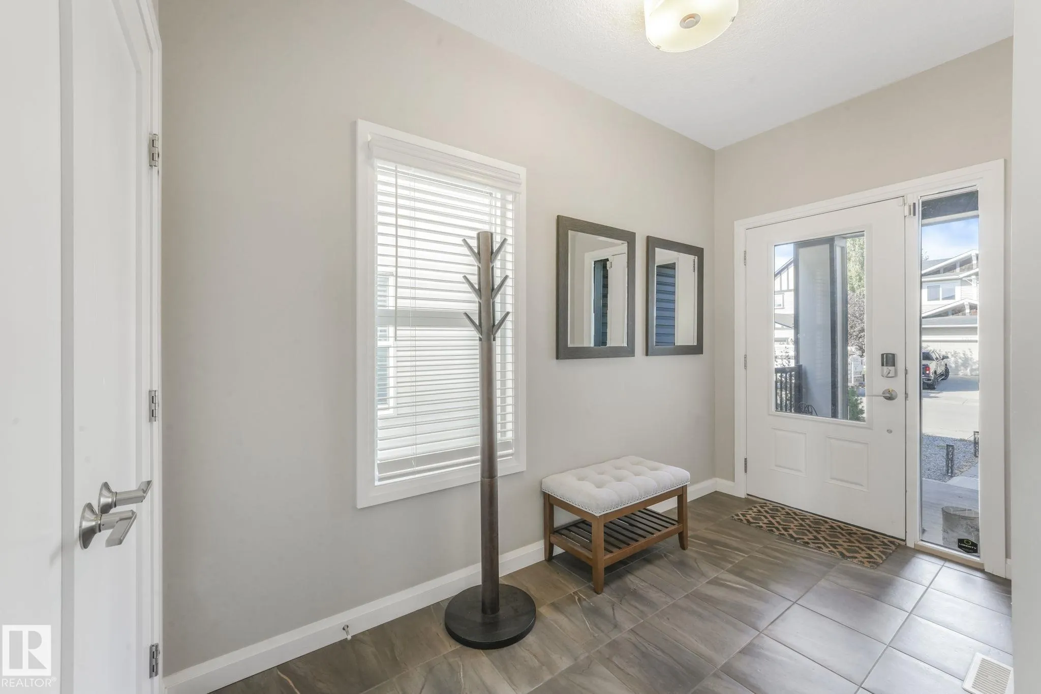 1298 SECORD LANDING Landing