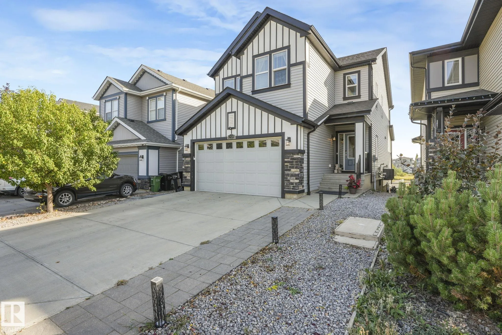 1298 SECORD LANDING Landing