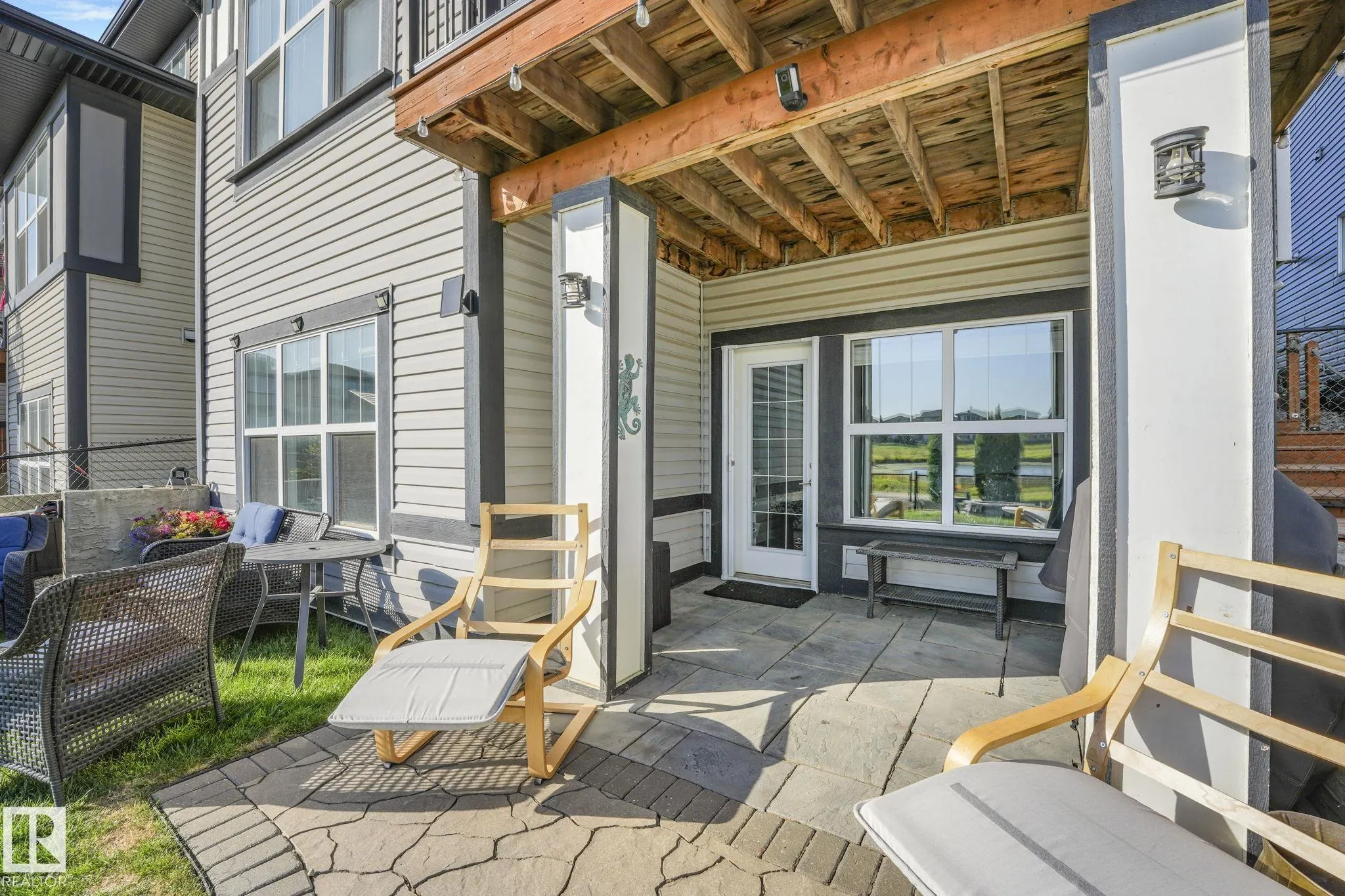 1298 SECORD LANDING Landing