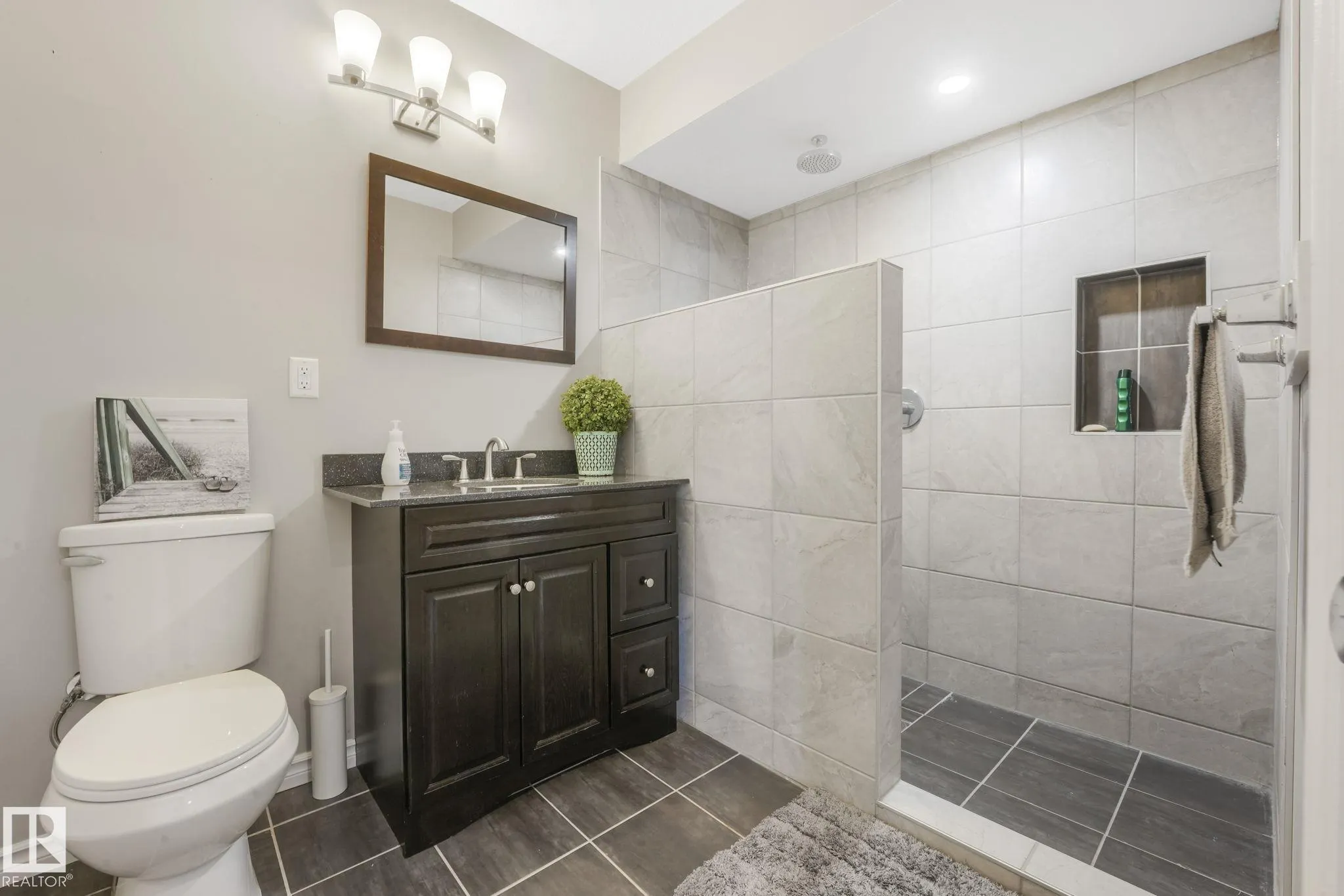 1298 SECORD LANDING Landing
