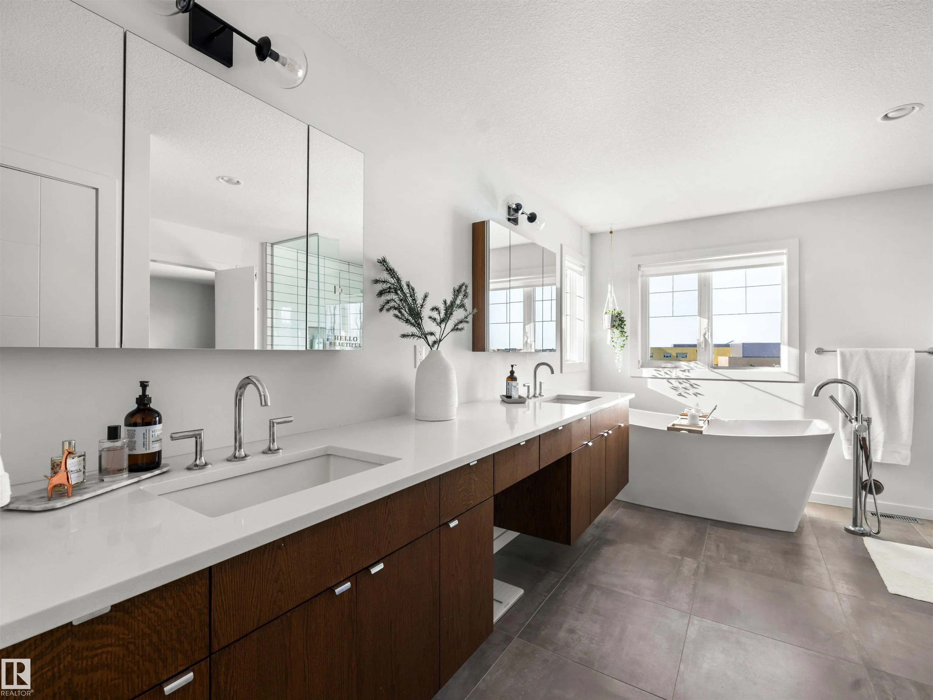 2366 CASSIDY Way