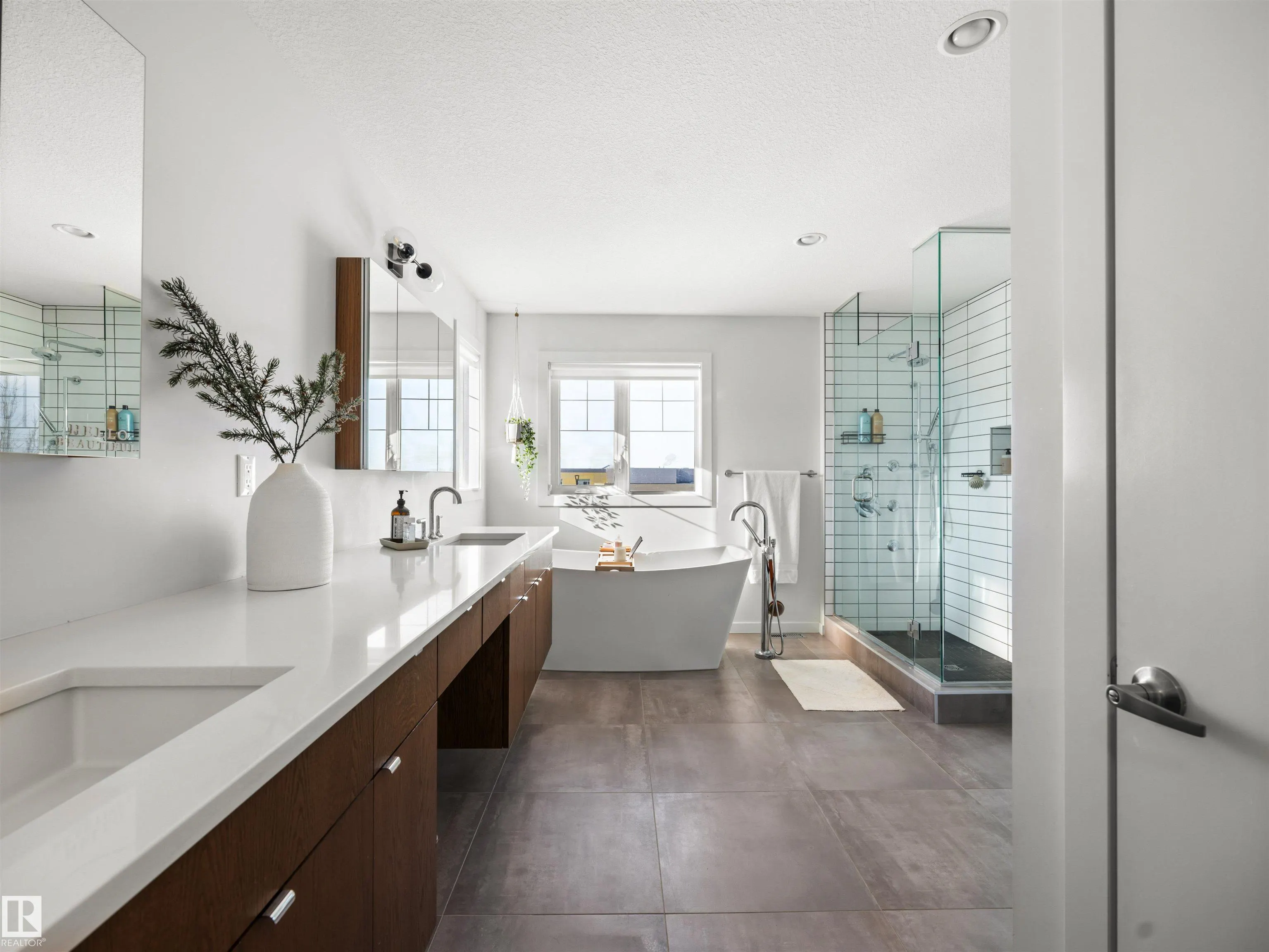 2366 CASSIDY Way