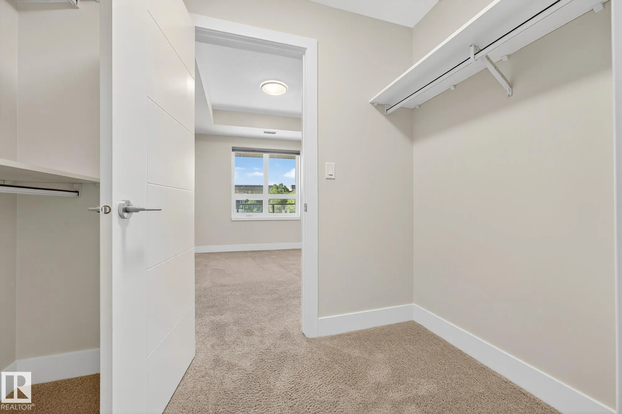 200 BELLEROSE Drive