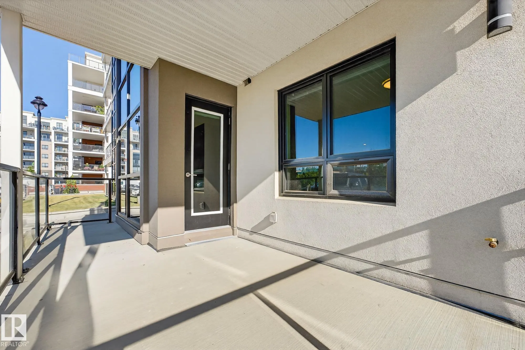 200 BELLEROSE Drive
