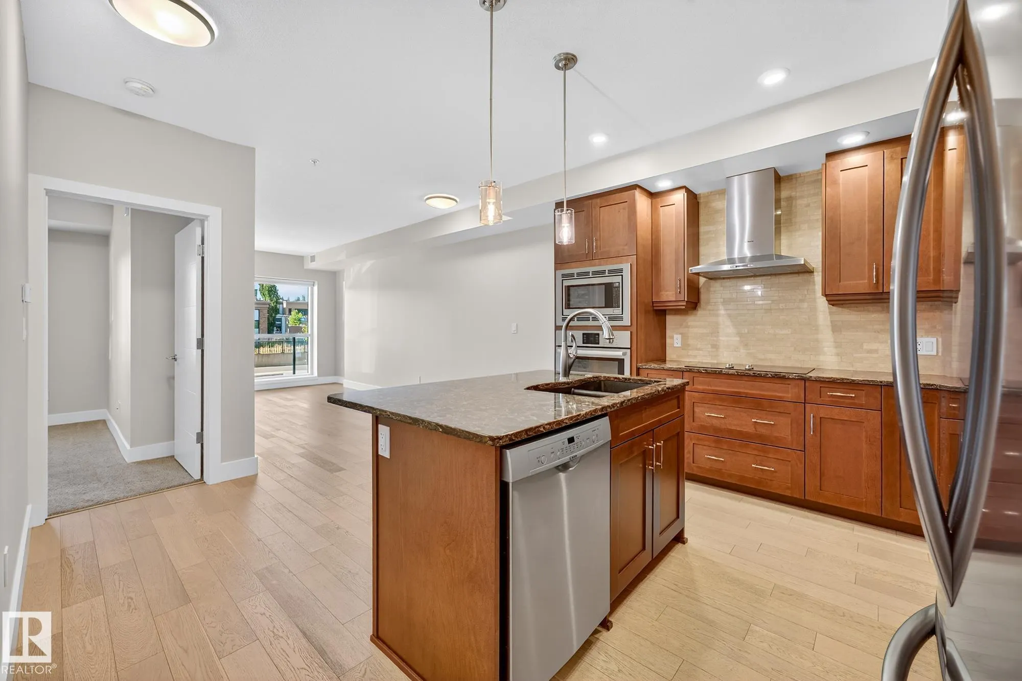 200 BELLEROSE Drive