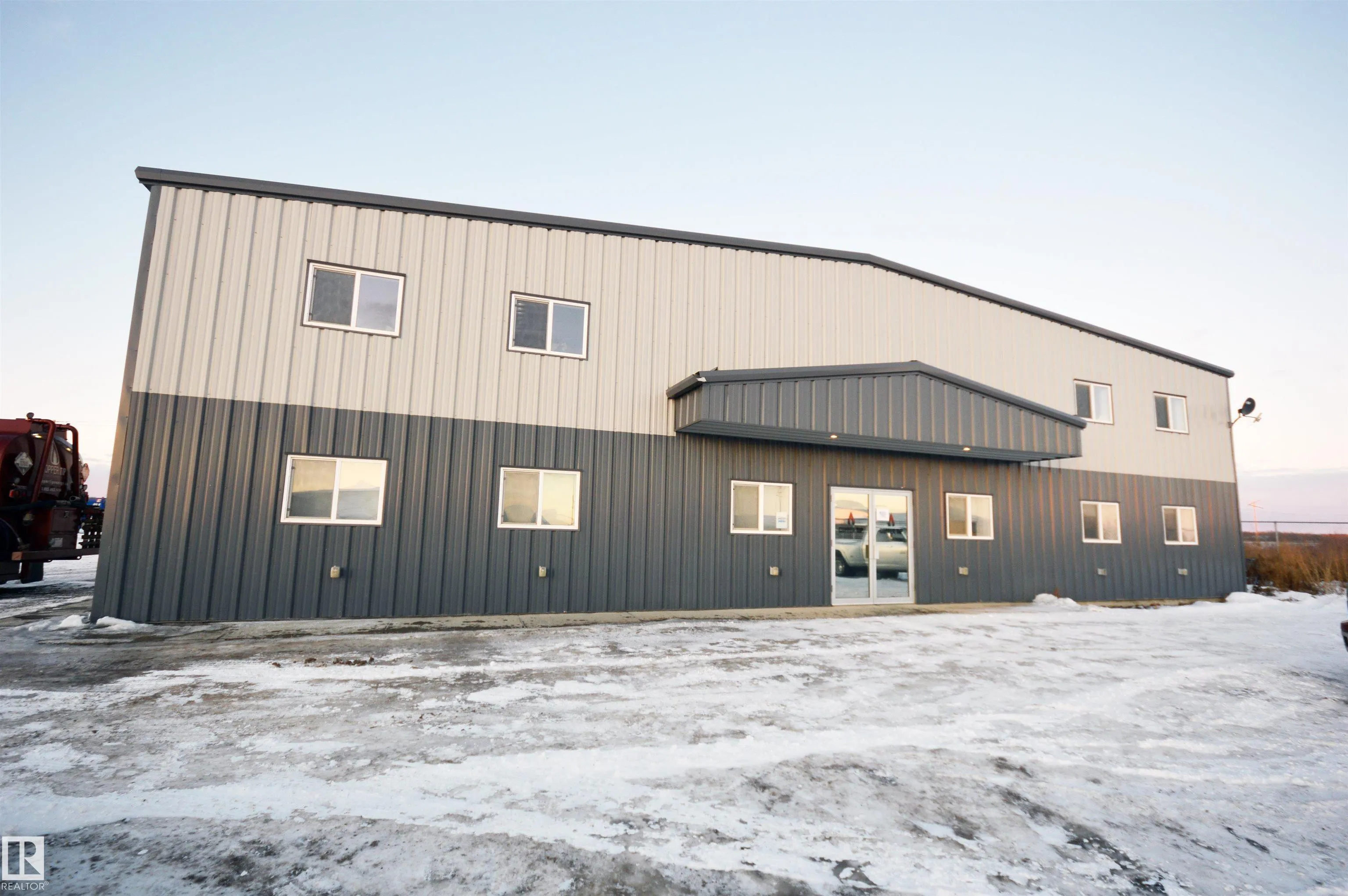 5A 45521 Hwy 660