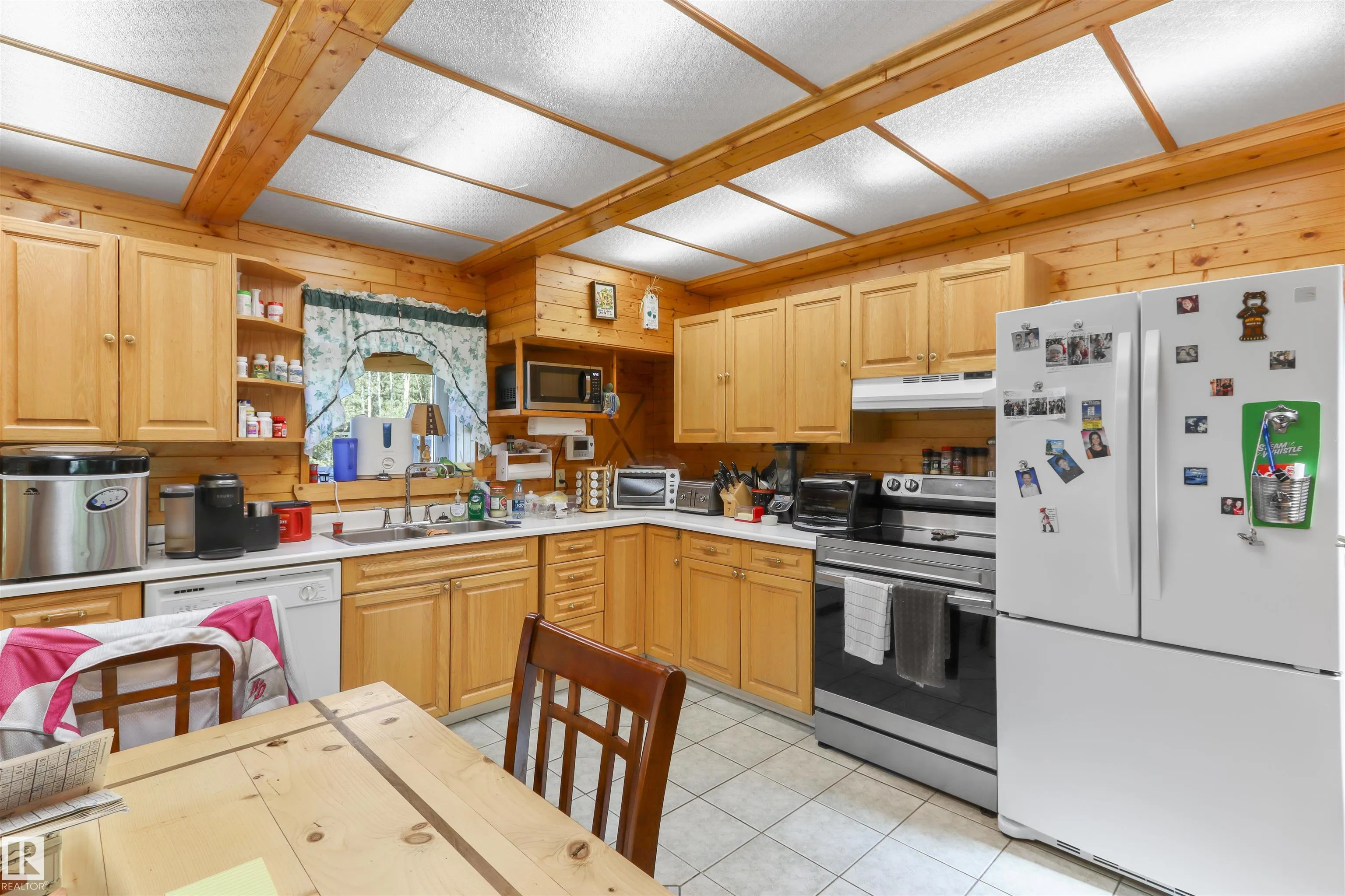 4836 A 53 AVE & 4836 B 53 Avenue