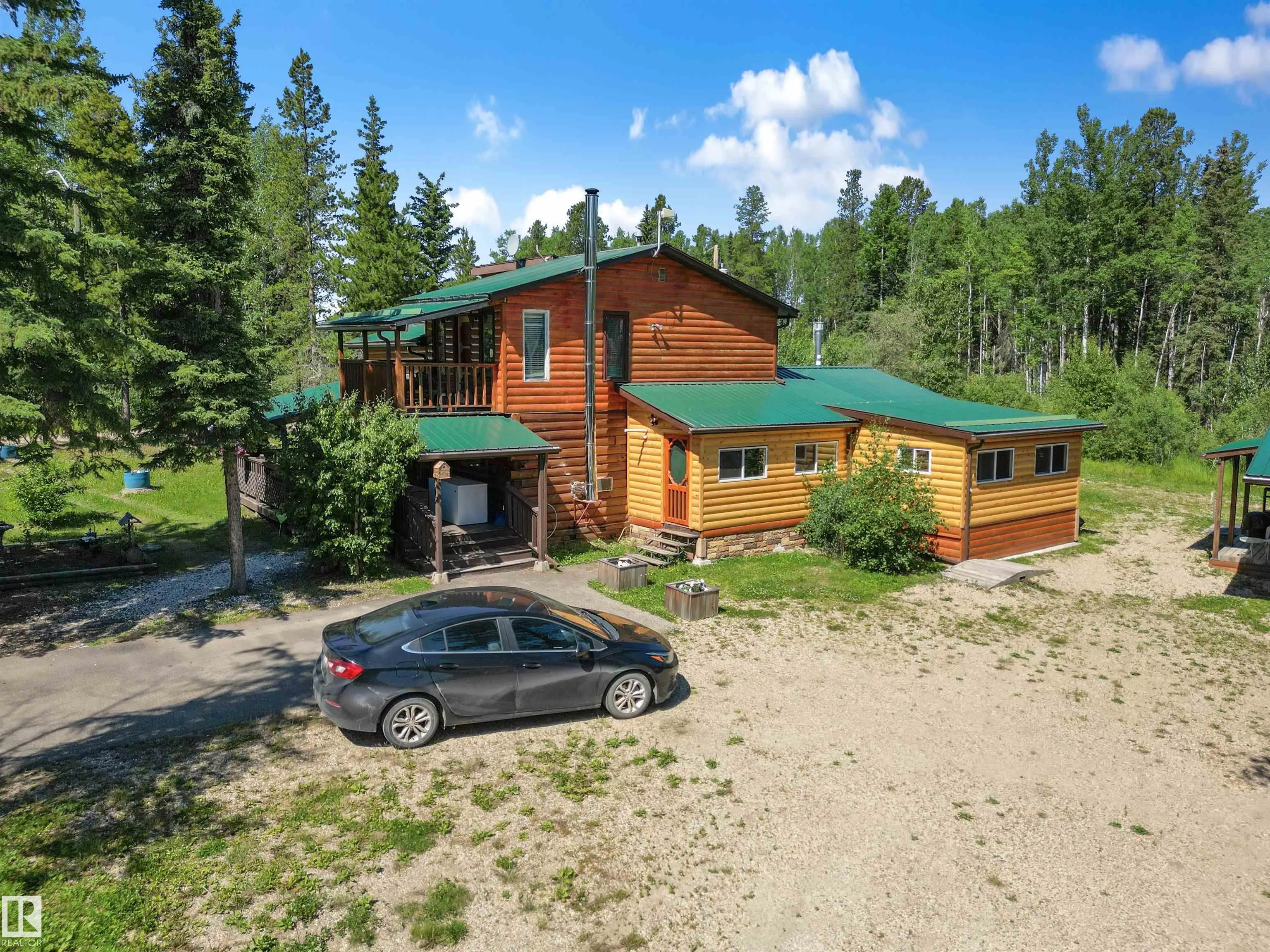4836 A 53 AVE & 4836 B 53 Avenue