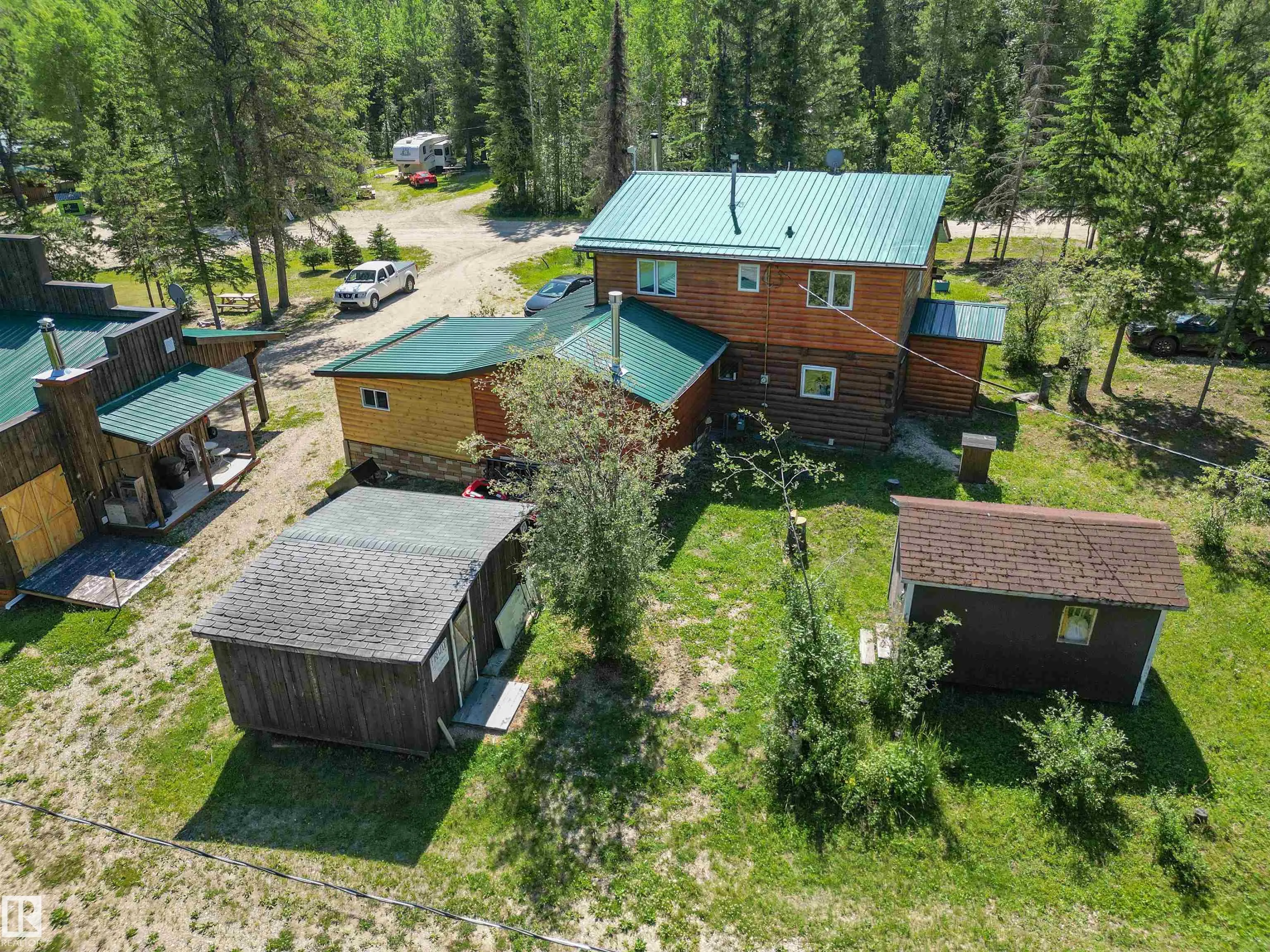 4836 A 53 AVE & 4836 B 53 Avenue