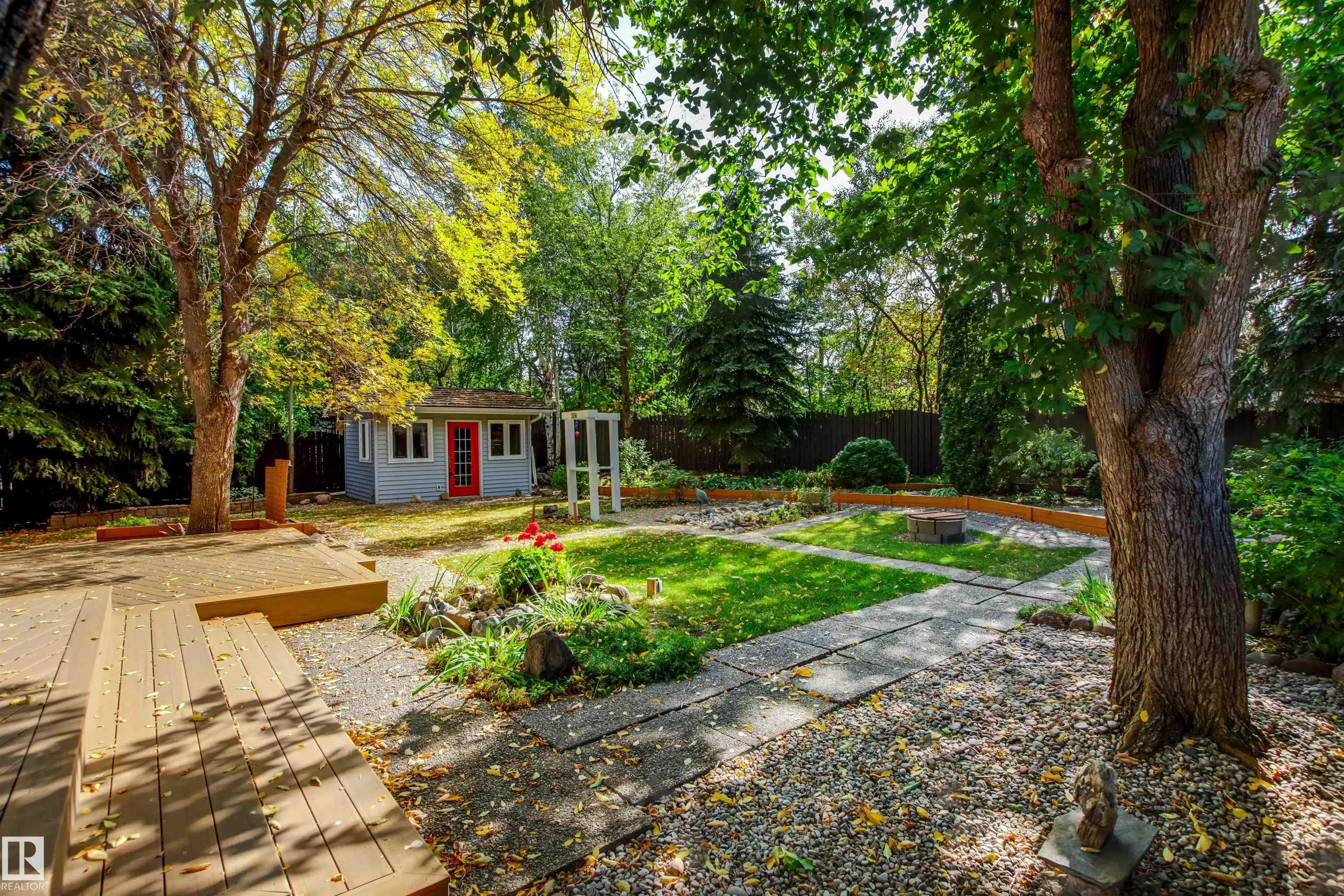 453 ROONEY Crescent